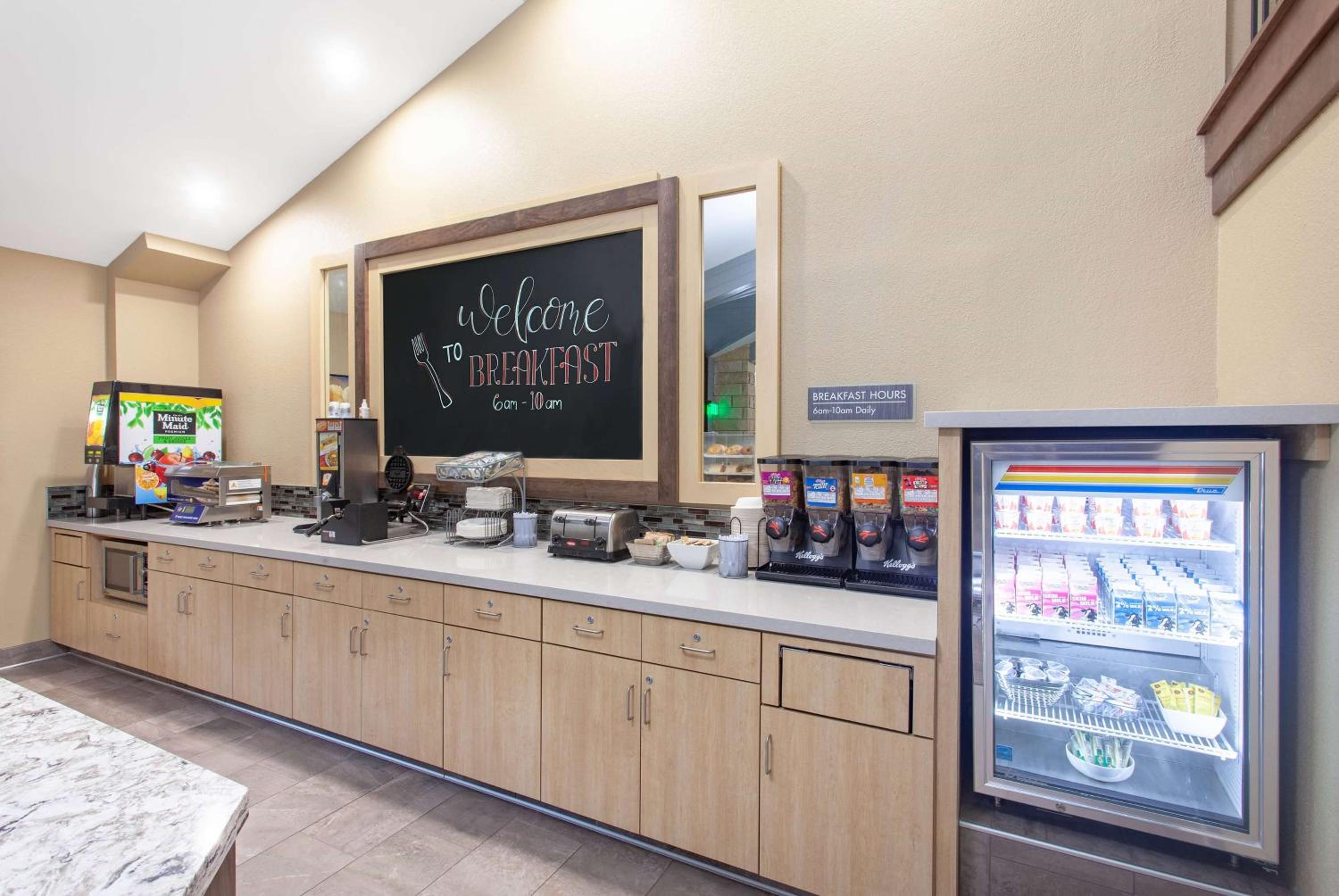 Mankato Vacations - AmericInn by Wyndham Mankato Event Center near MSU - Property Image 64