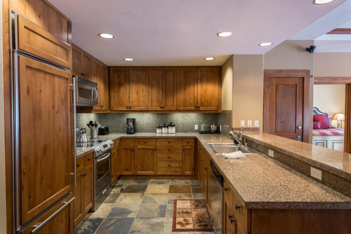 Lake Tahoe Vacations - Ski-in/Ski-out Village at Northstar Residence! - 310 Iron Horse South - Property Image 4
