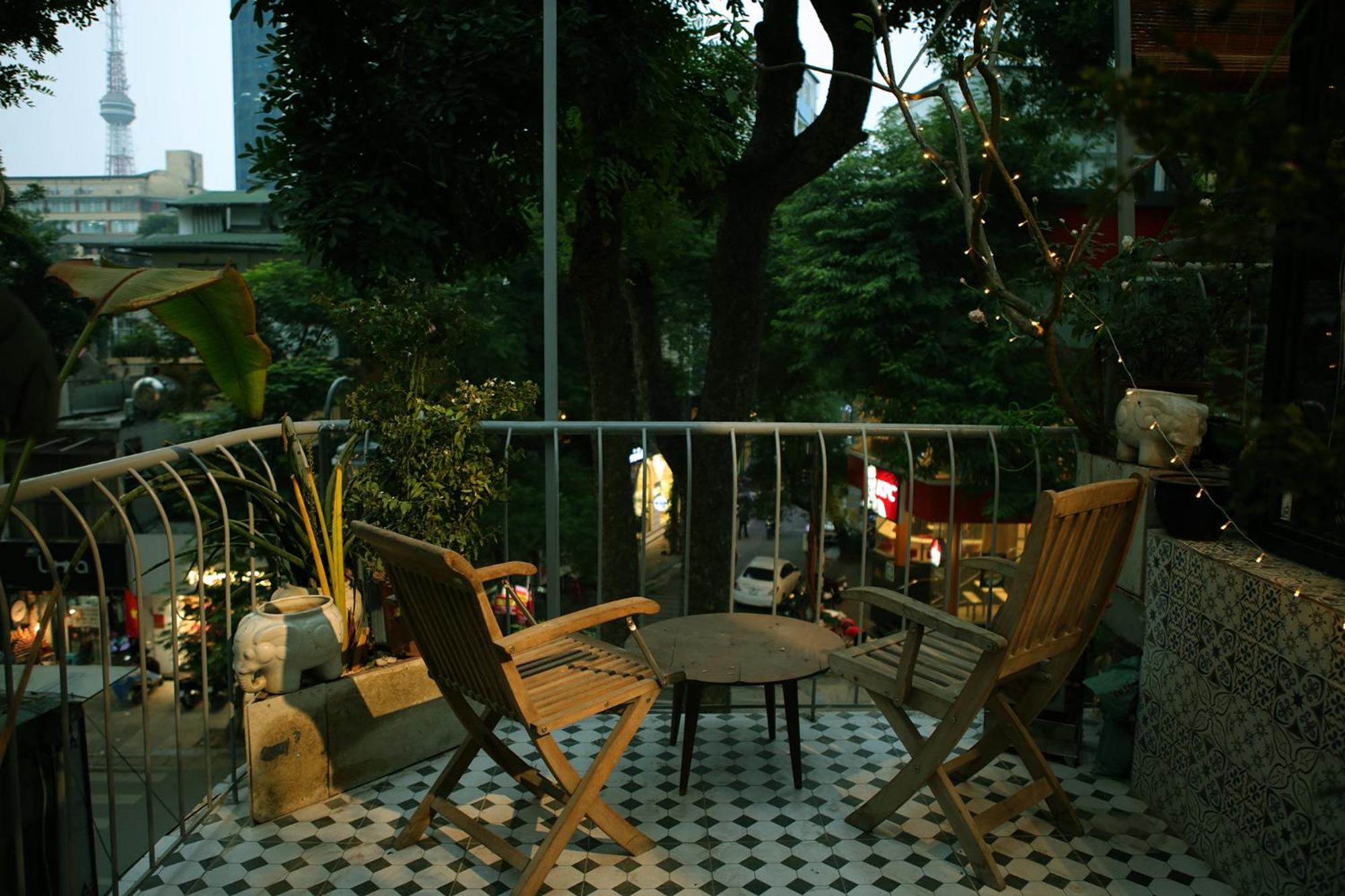 The First Ba Trieu Ha Noi