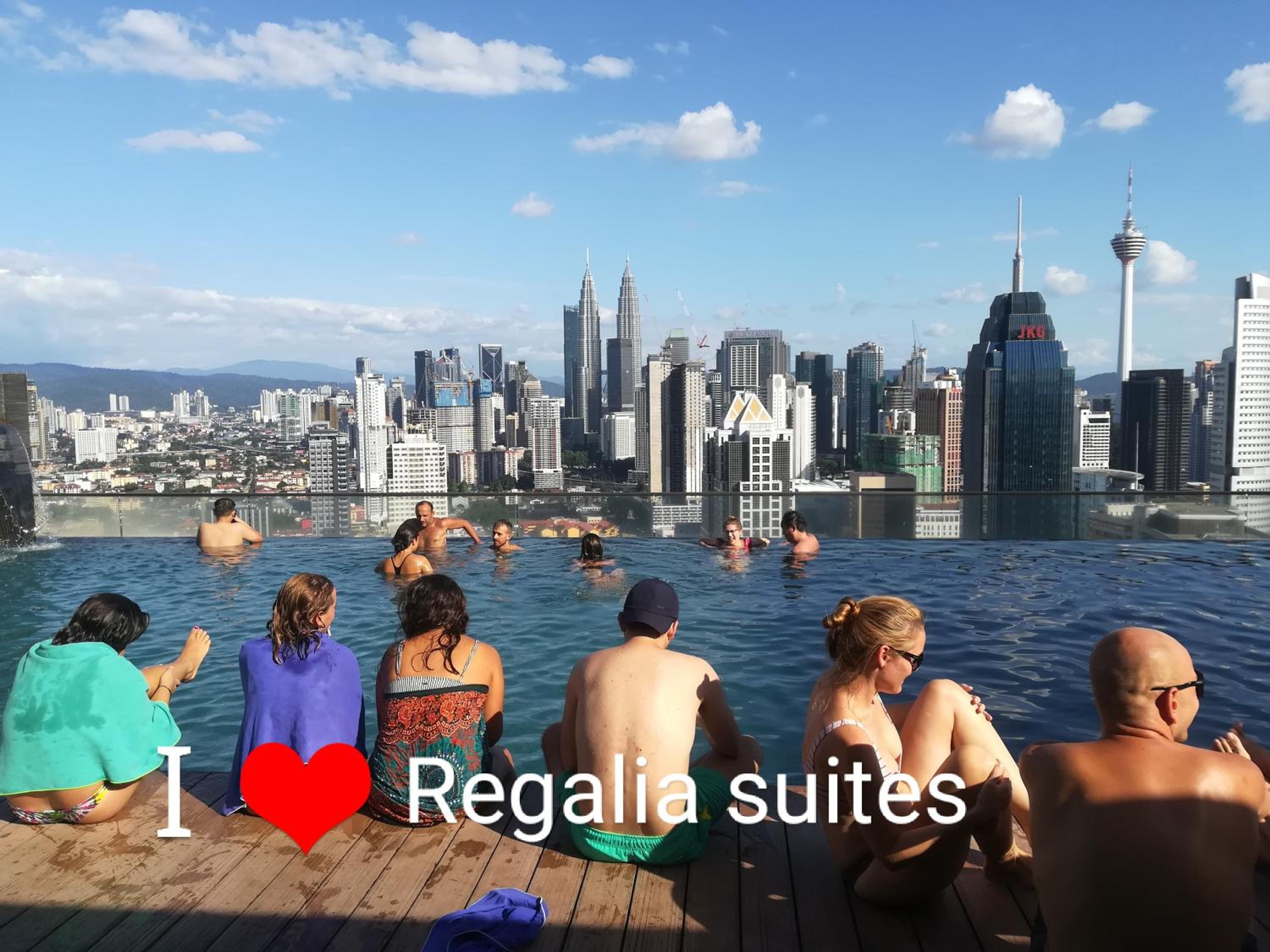 Regalia Suites Skypool View KLCC by Enjoy your stay