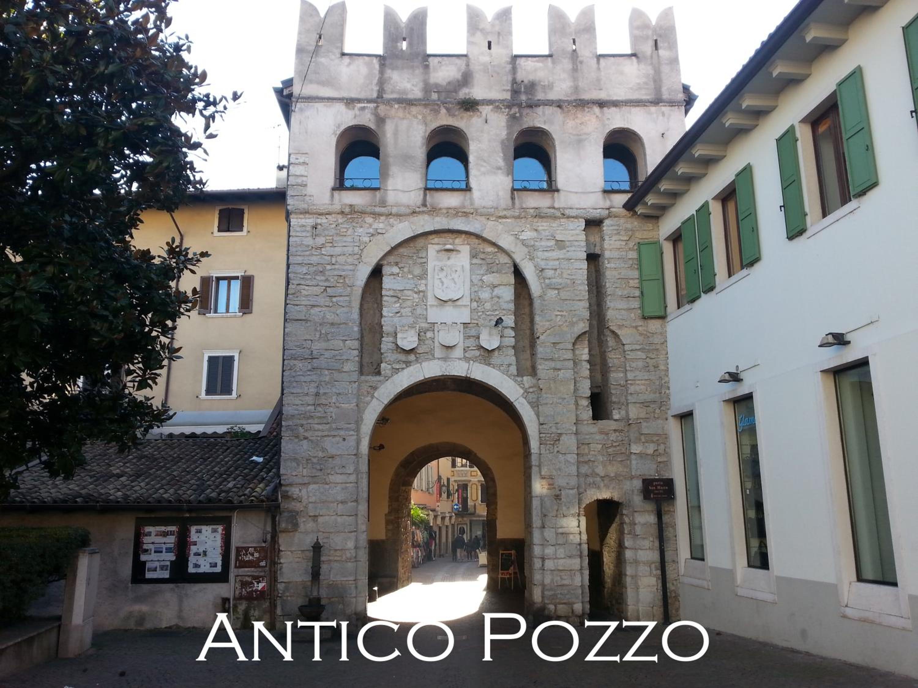 Photo 43