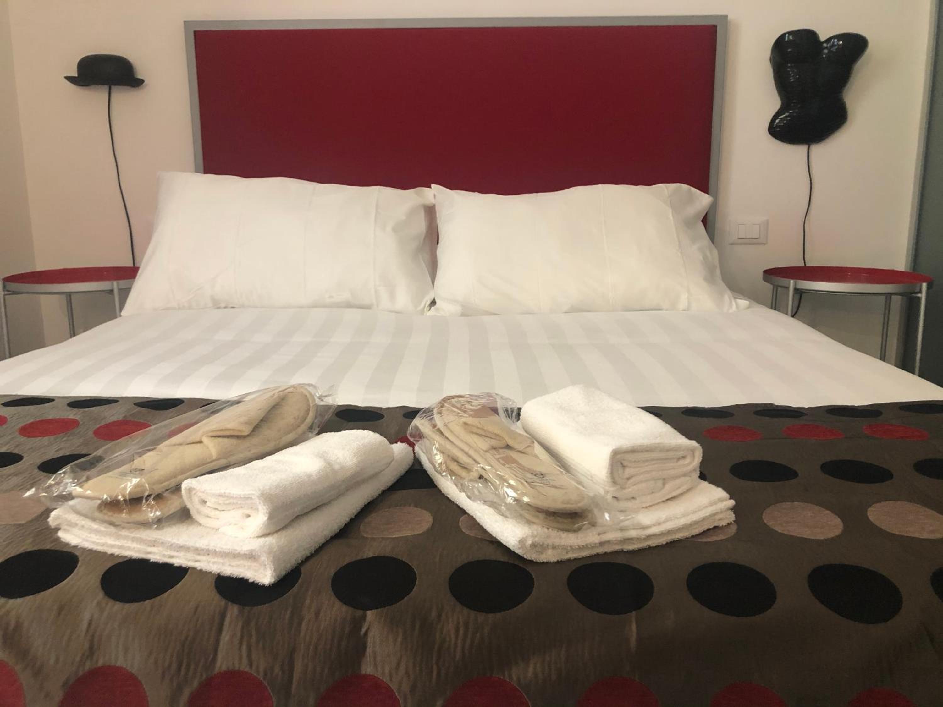 Room 76