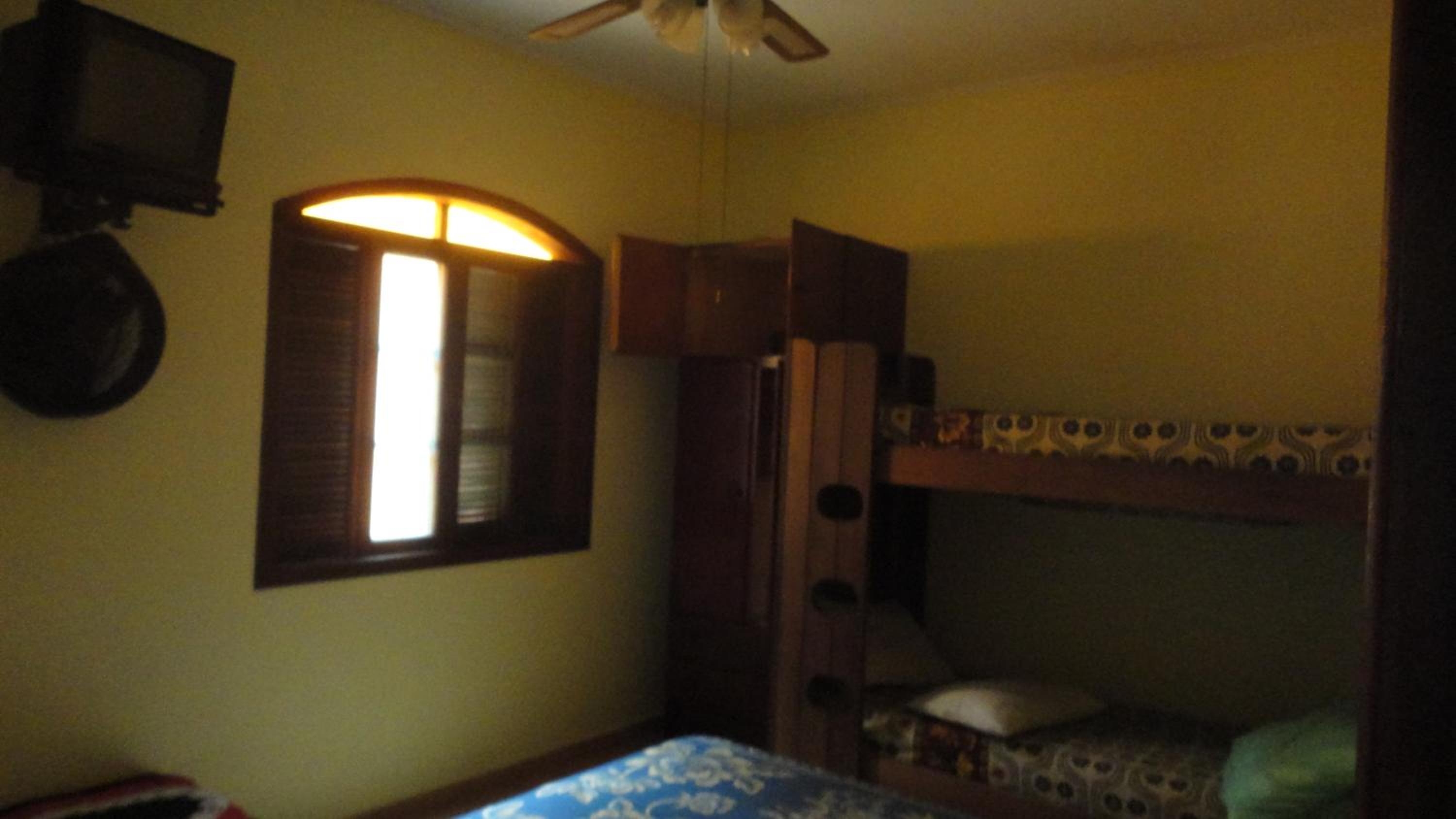 Casa 200m da praia 3 dorm. p/ 12 pessoas