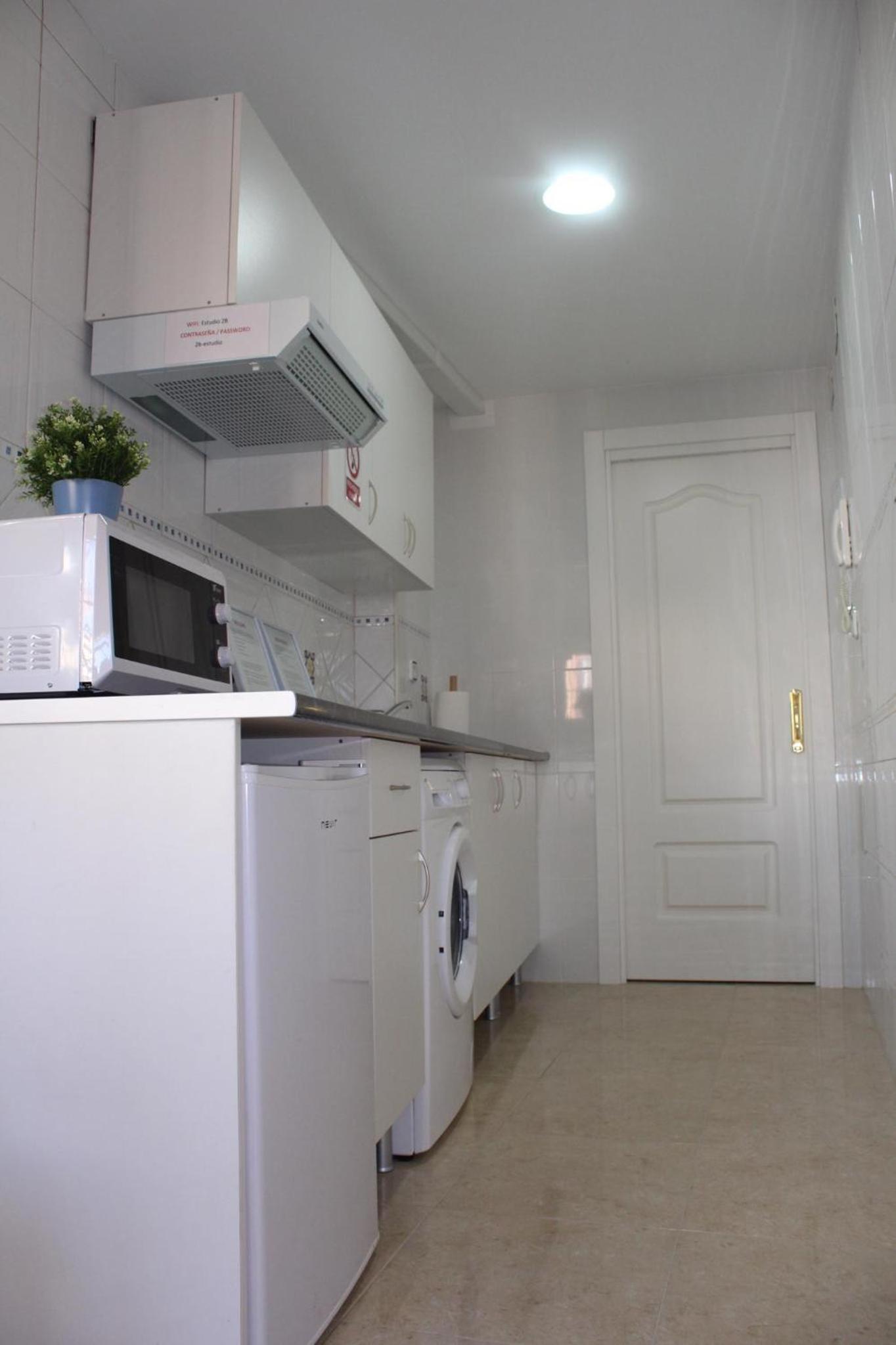 Nice and New Studio with balcony close to the city 2ºB