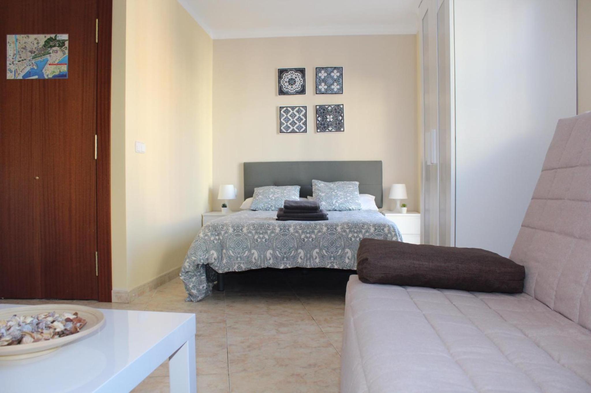 Nice and New Studio with balcony close to the city 2ºB