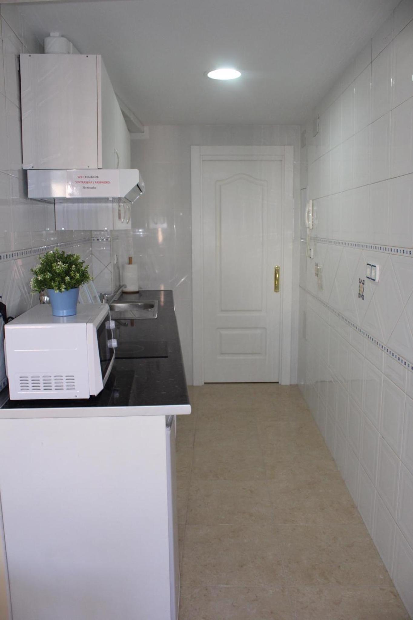 Nice and New Studio with balcony close to the city 2ºB