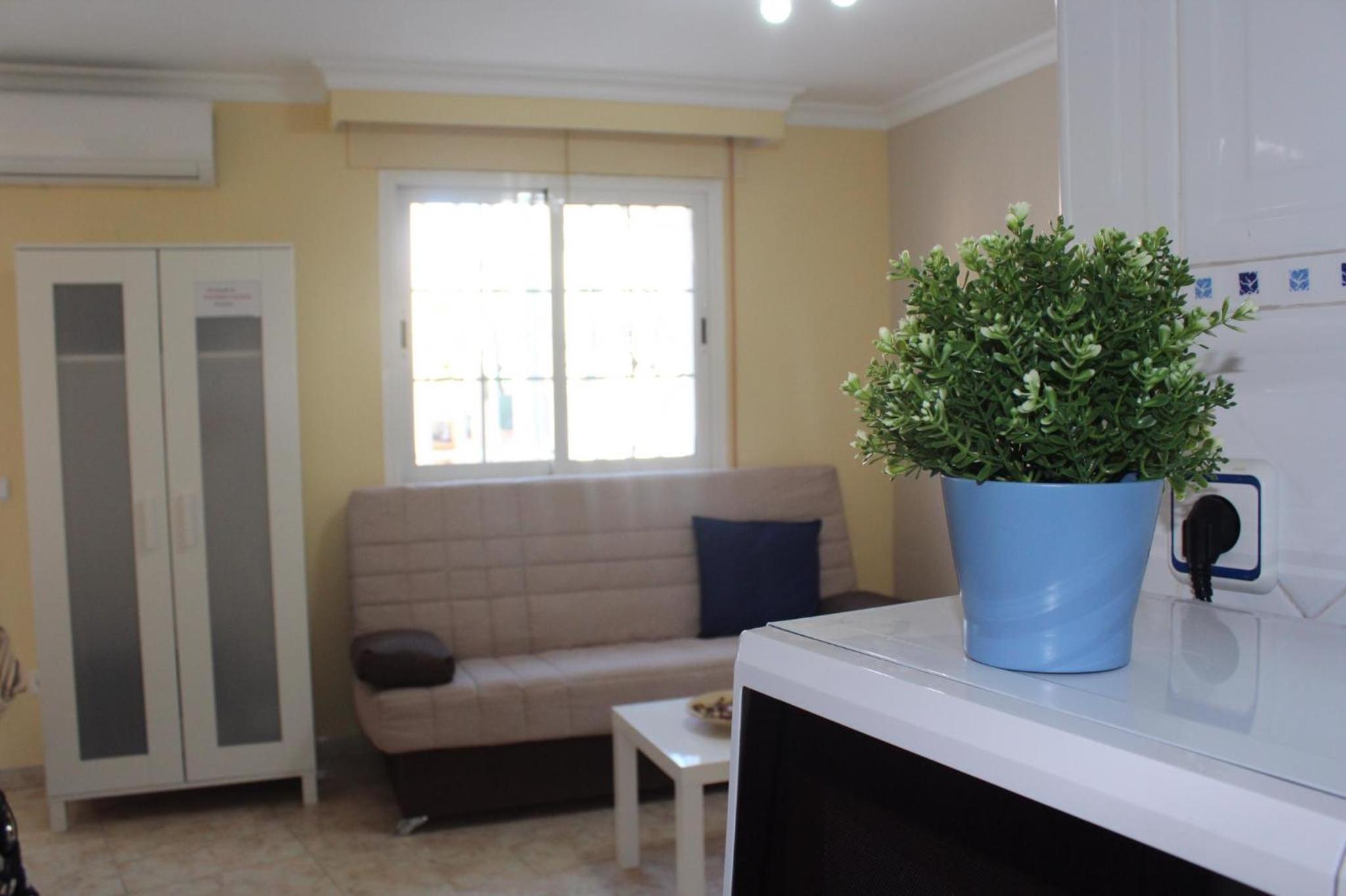 Nice and New Studio with balcony close to the city 2ºB