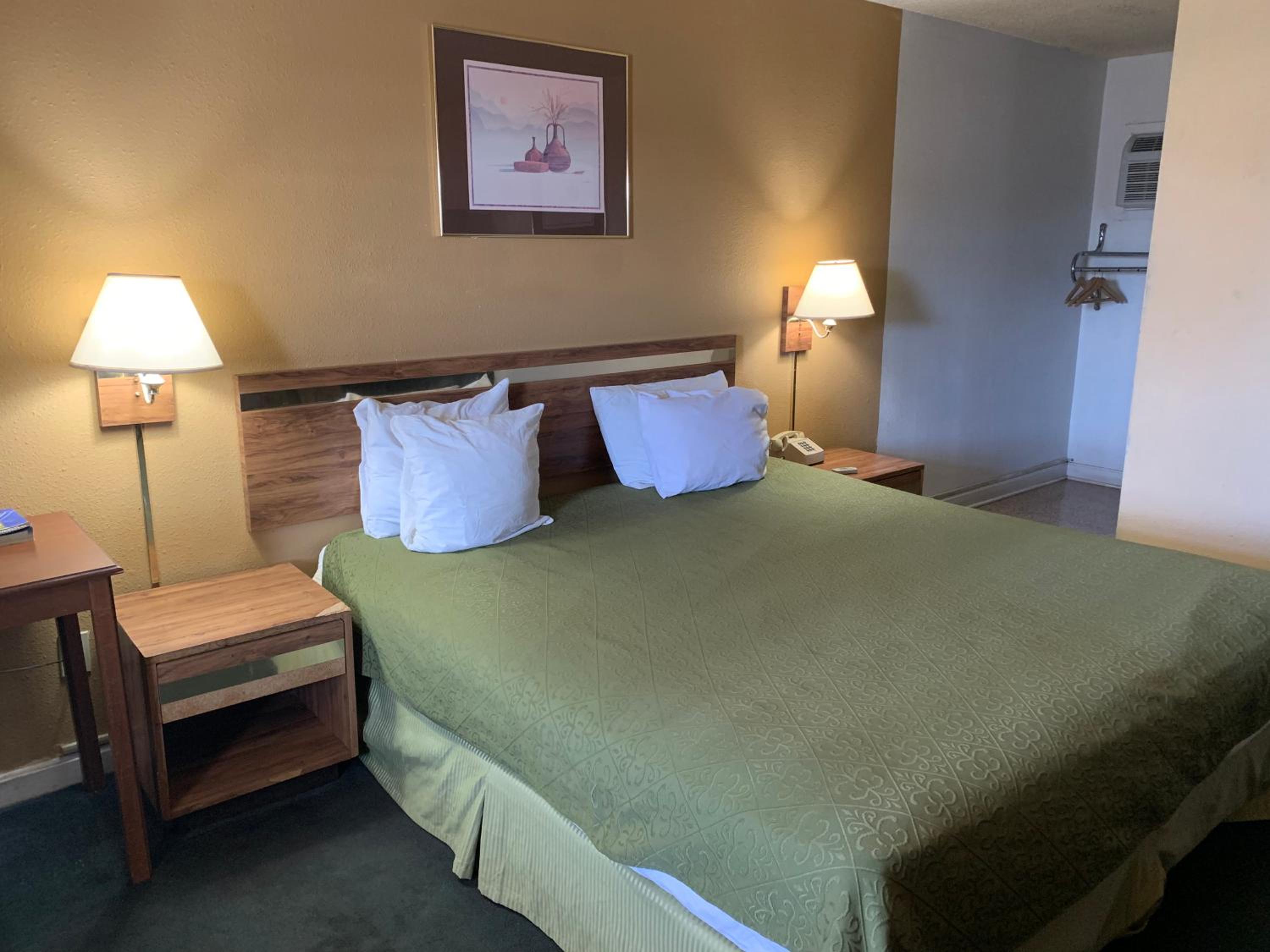 La Vista Inn