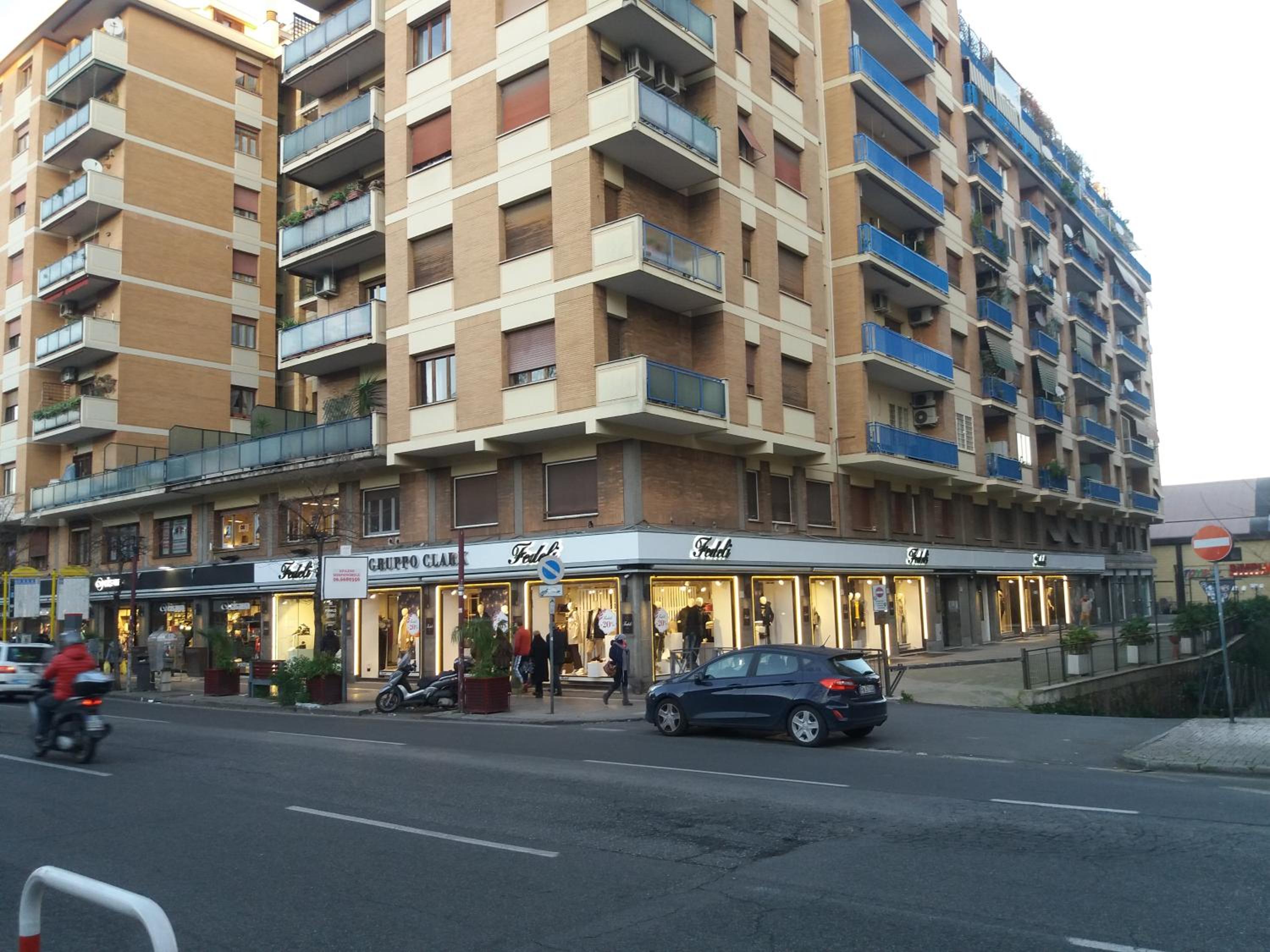 Roma Trastevere Station