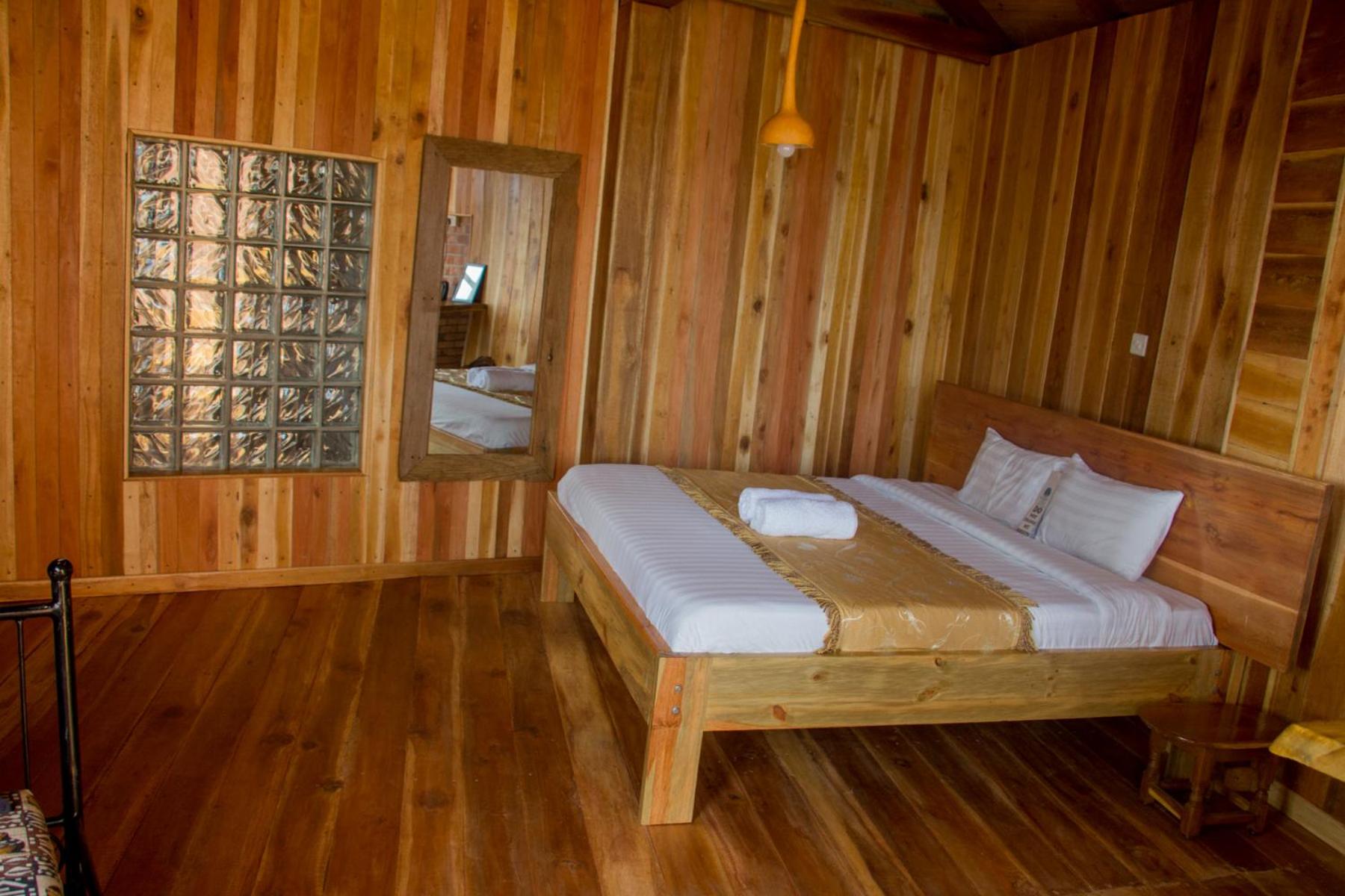 Nile Front Cottages view 3