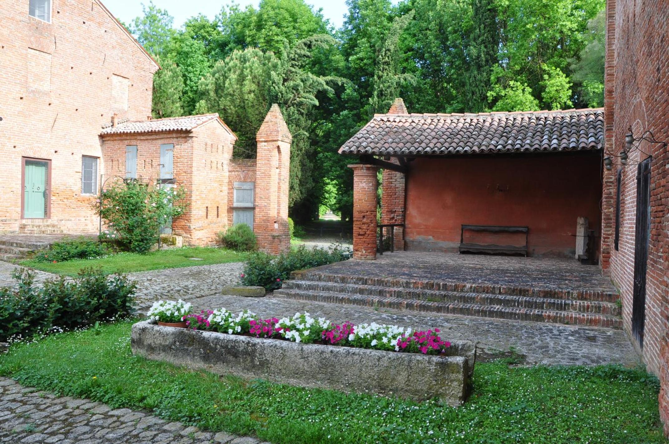 BORGO GIUSTINIANI Mora Pero Melo view 4