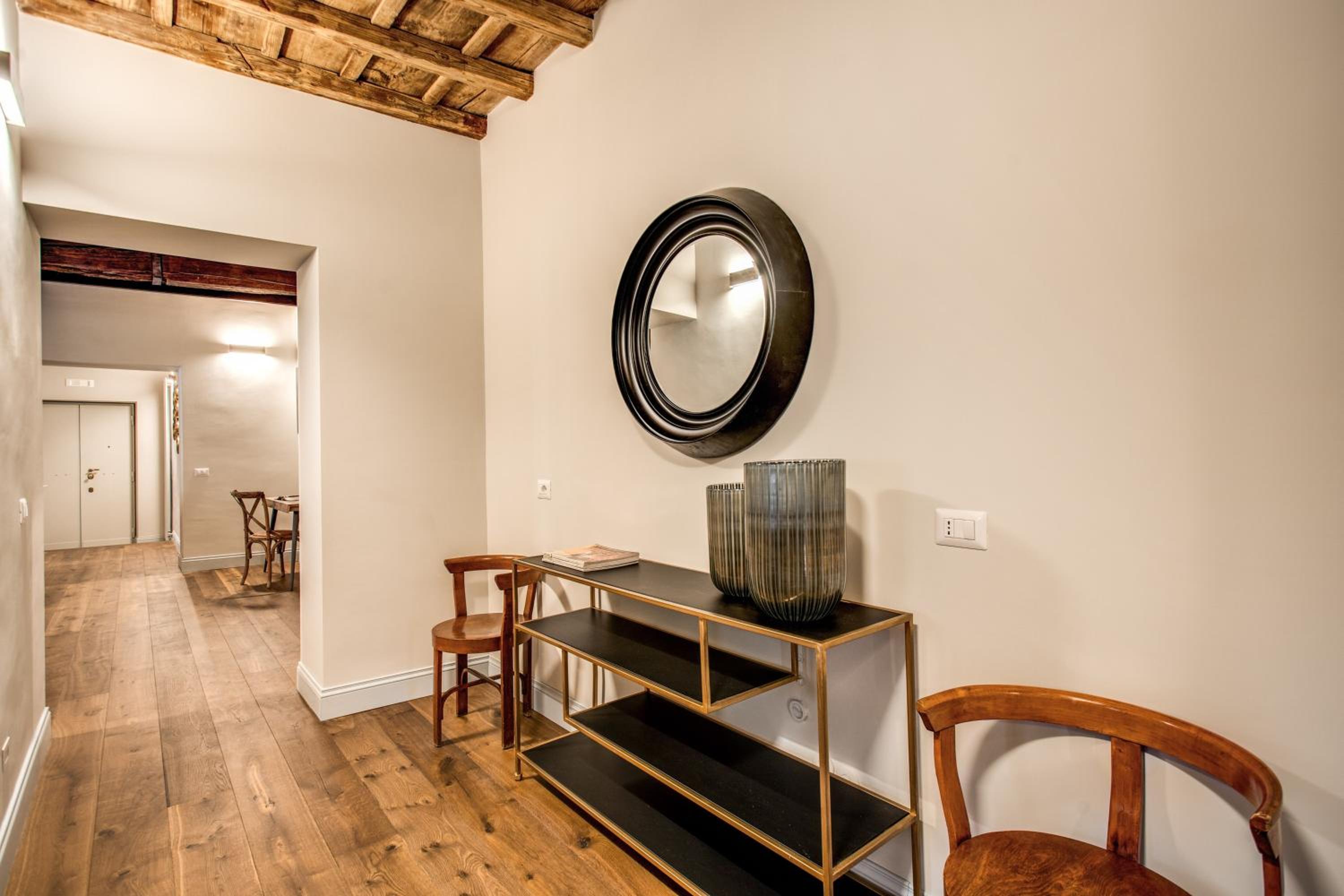Febo Decharm apartment