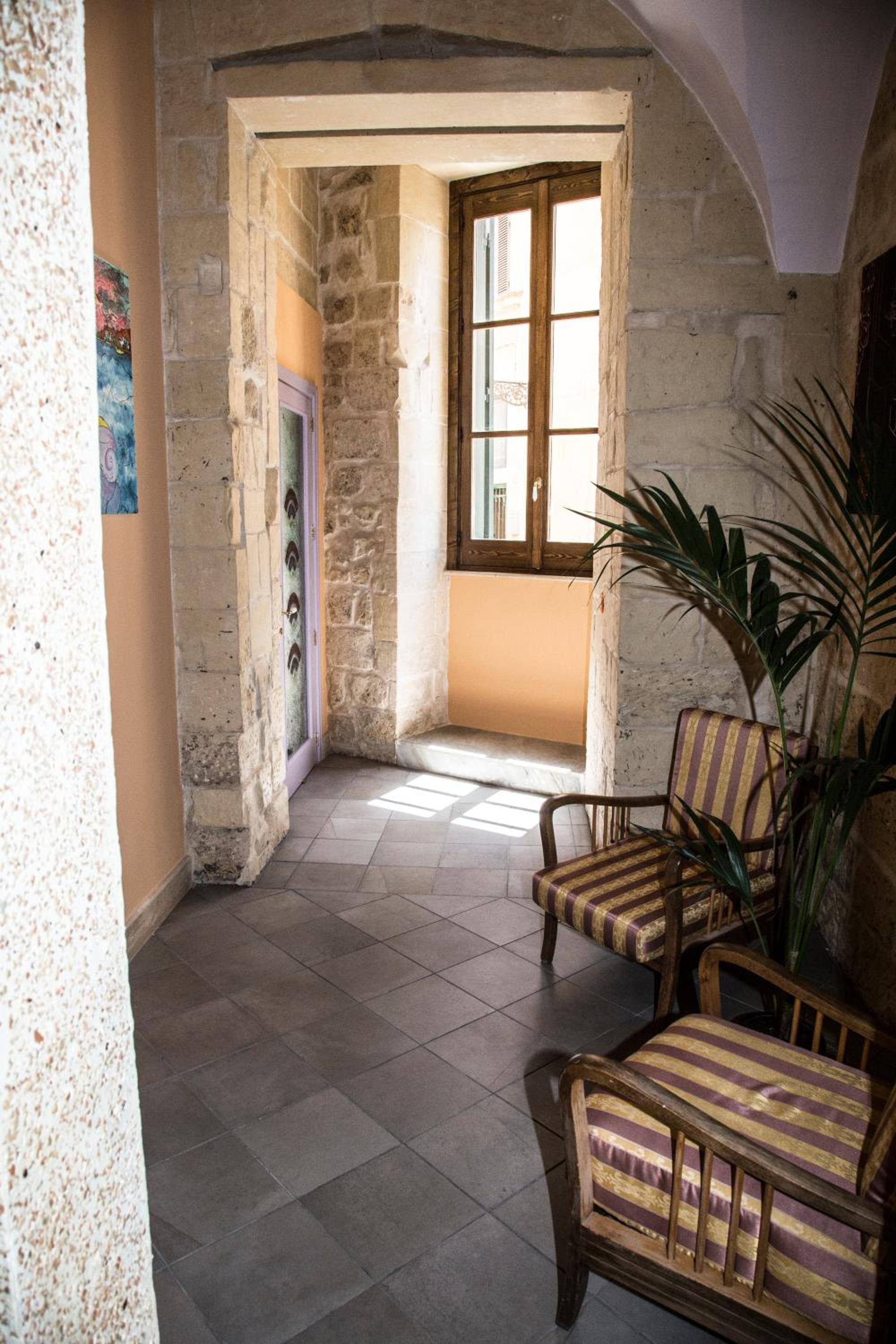 Hotel B&B Malennio - Image 1