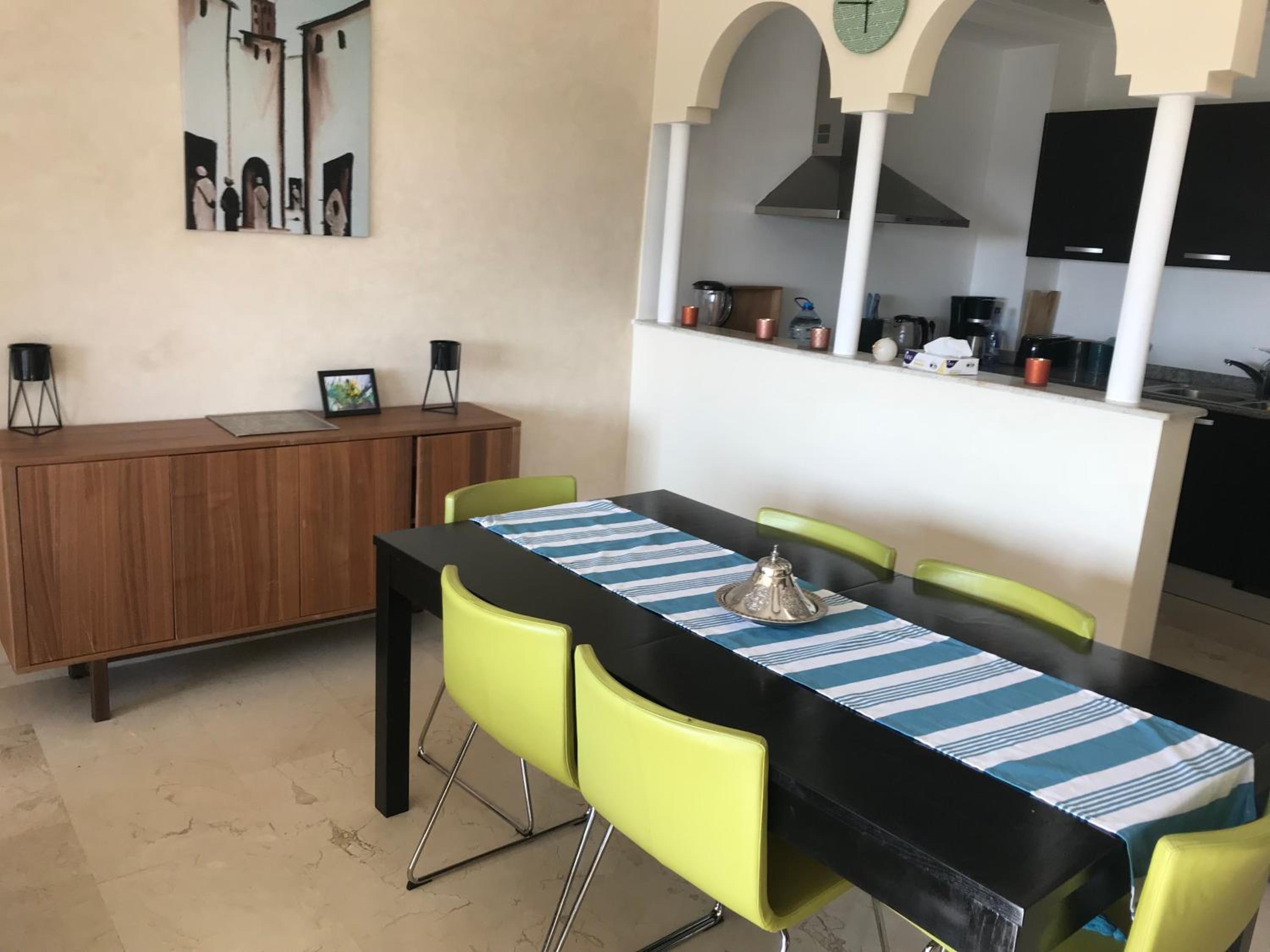 Appartement haut standing calme + piscines + WIFI view 3