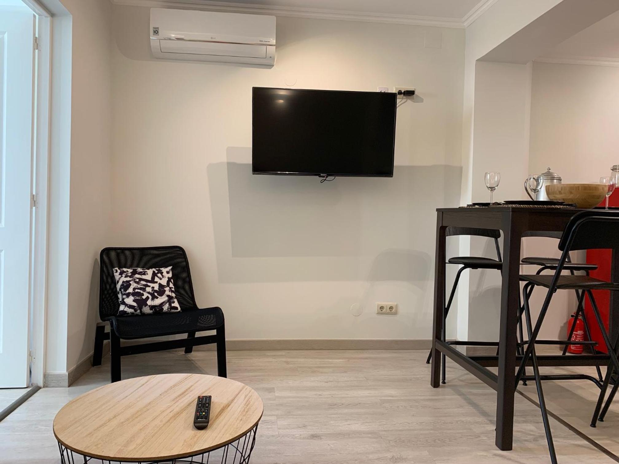 Apartment3 with terrace and a view near Amoreiras view 5