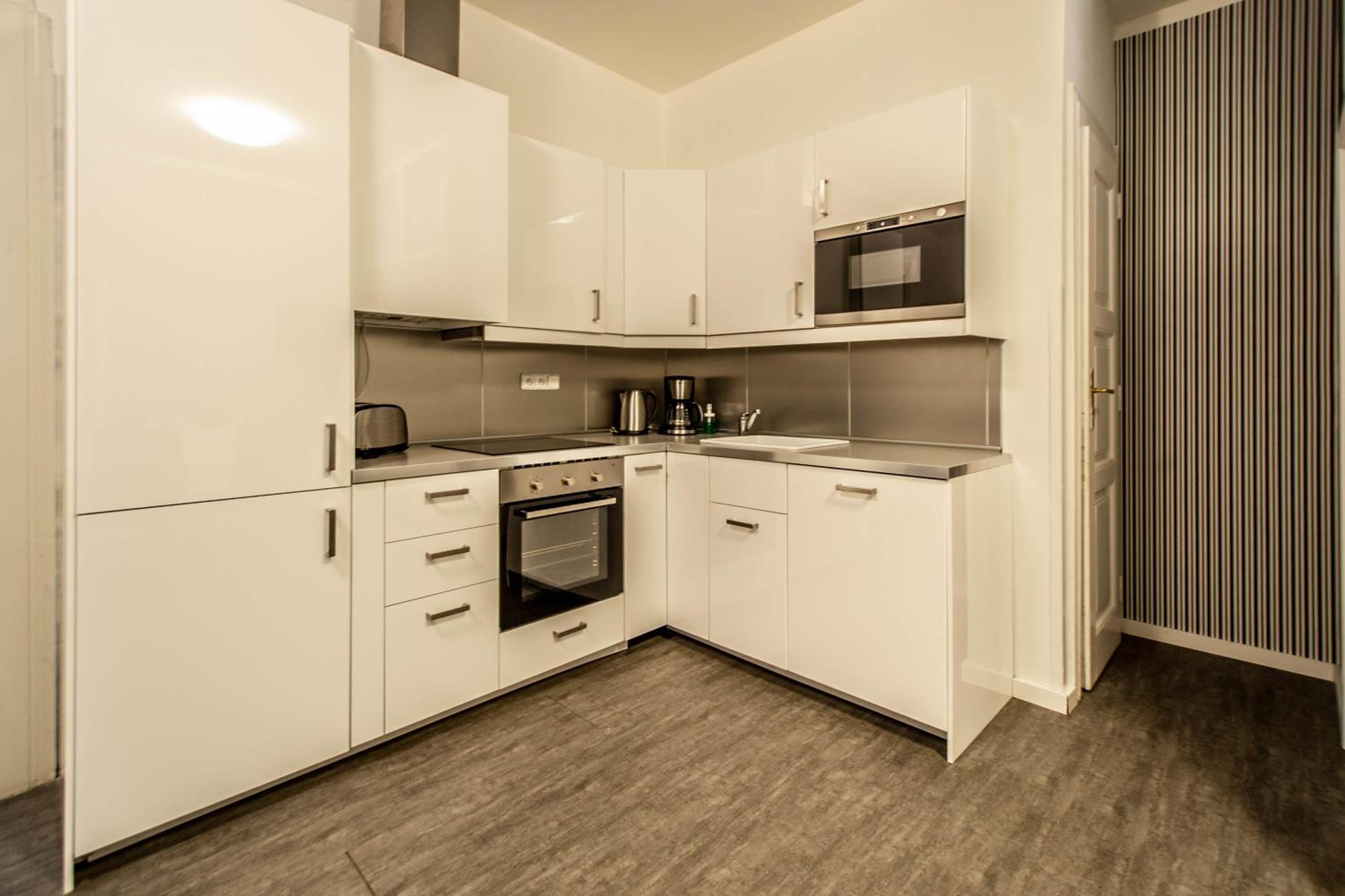 Labyrinth apartments by Ruterra