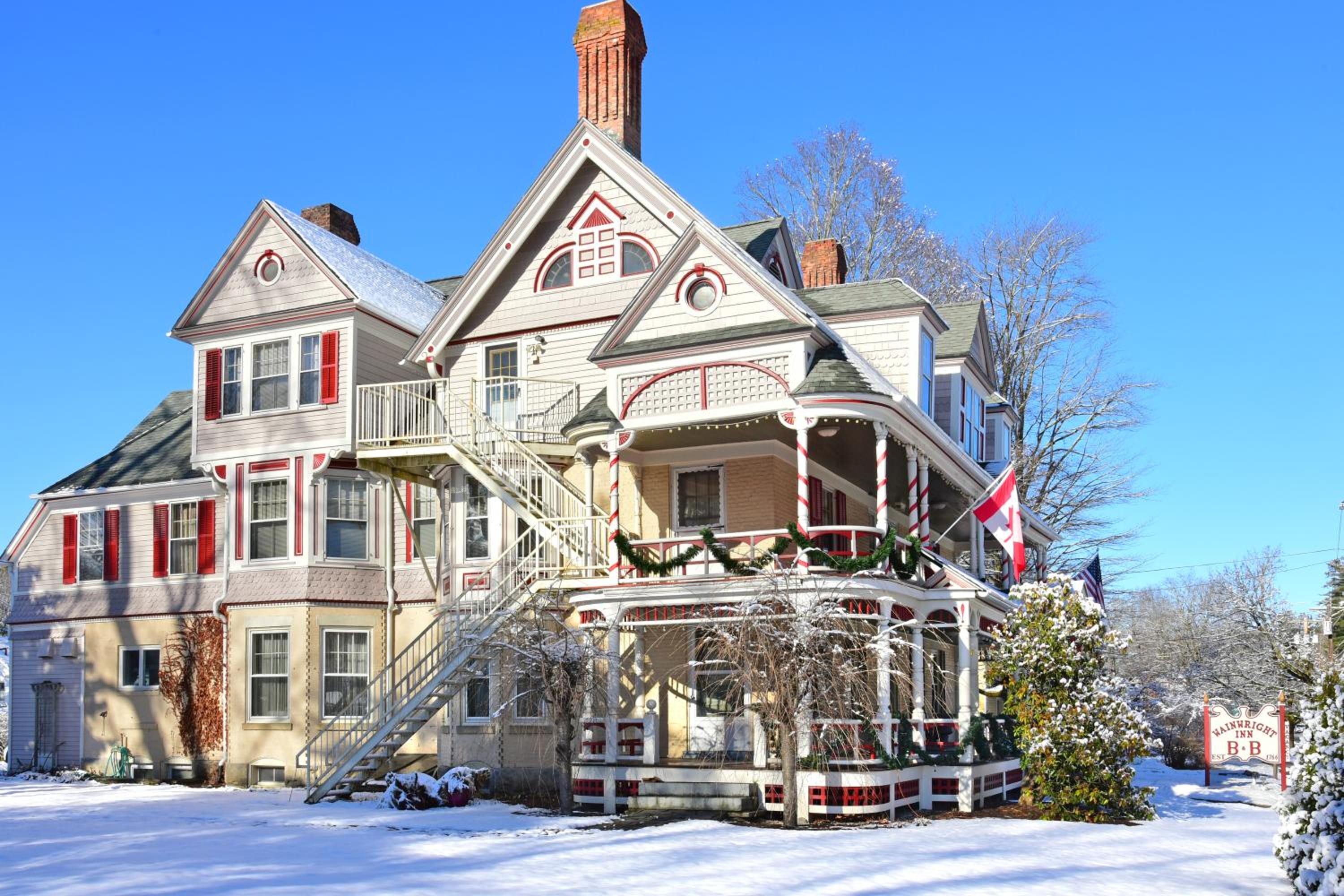 Wainwright Inn