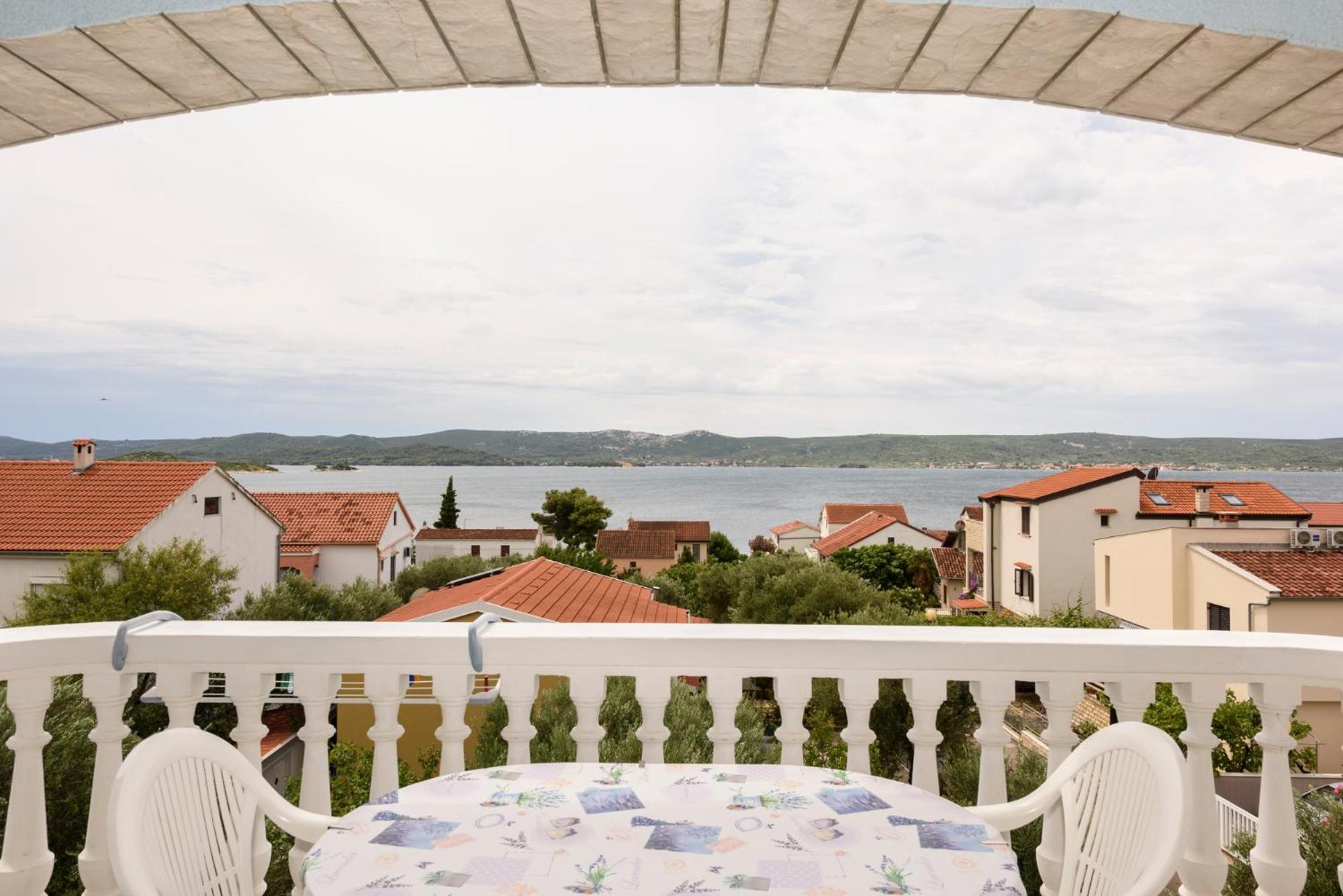 Apartments Golubić view 5