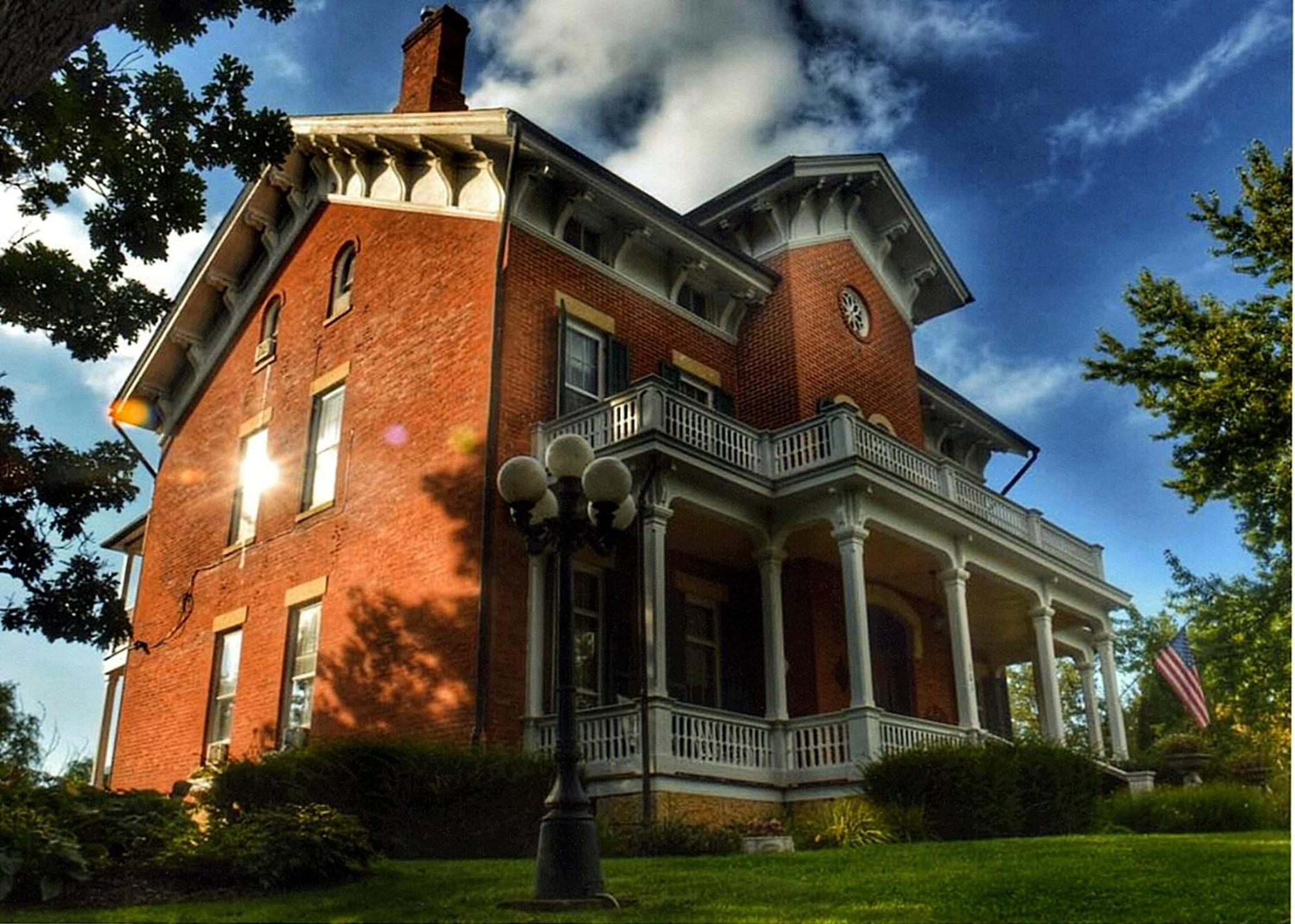 Galena Vacations - Galena Inn formerly Victorian Mansion - Property Image 84