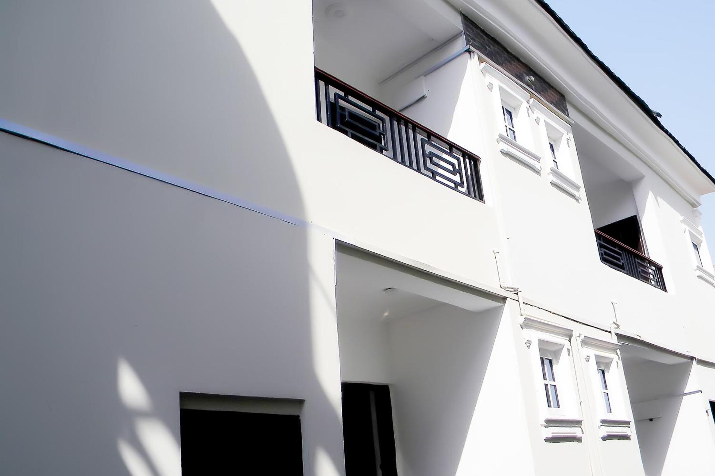 JAYBRITT LUXURY APARTMENT view 5
