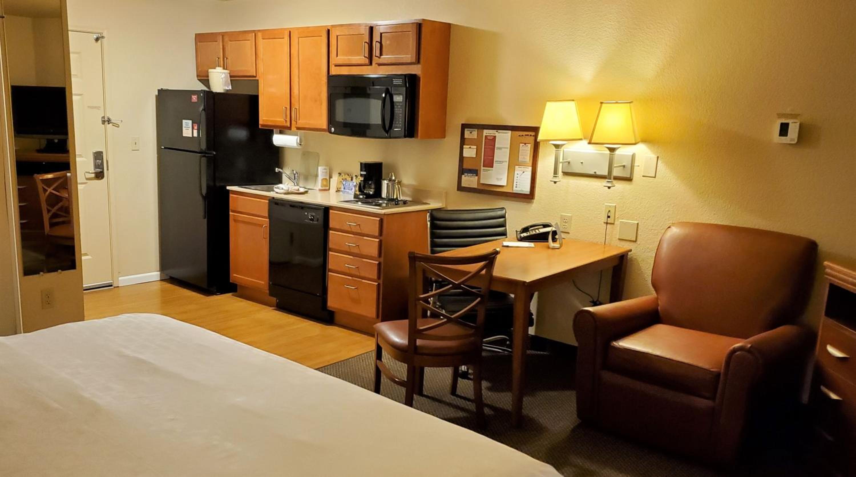Candlewood Suites Fayetteville by IHG, Φωτογραφία 23