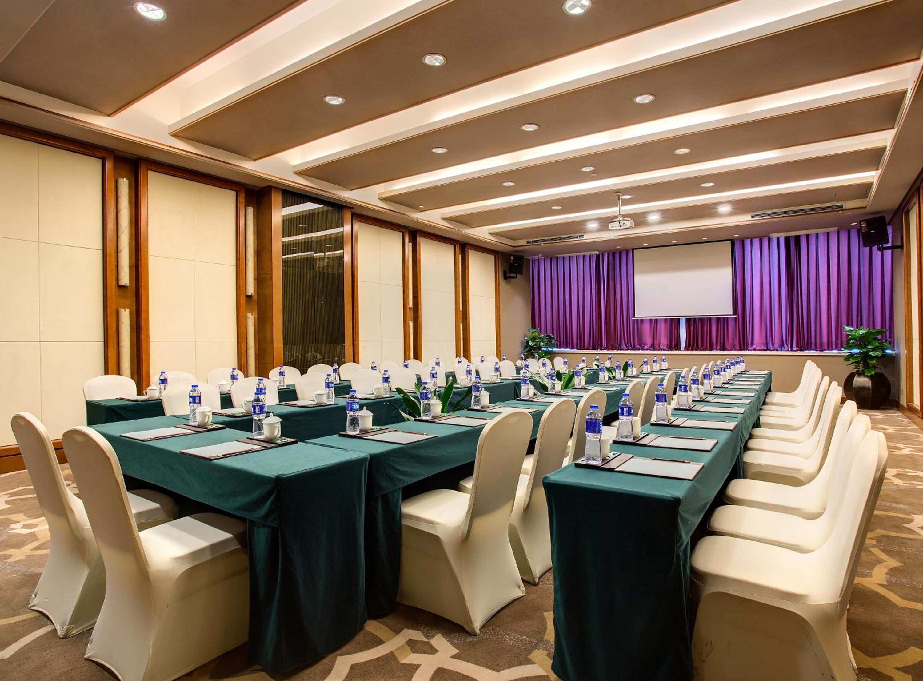 Grand Skylight International Hotel Nanchang Ganjiang North Road
