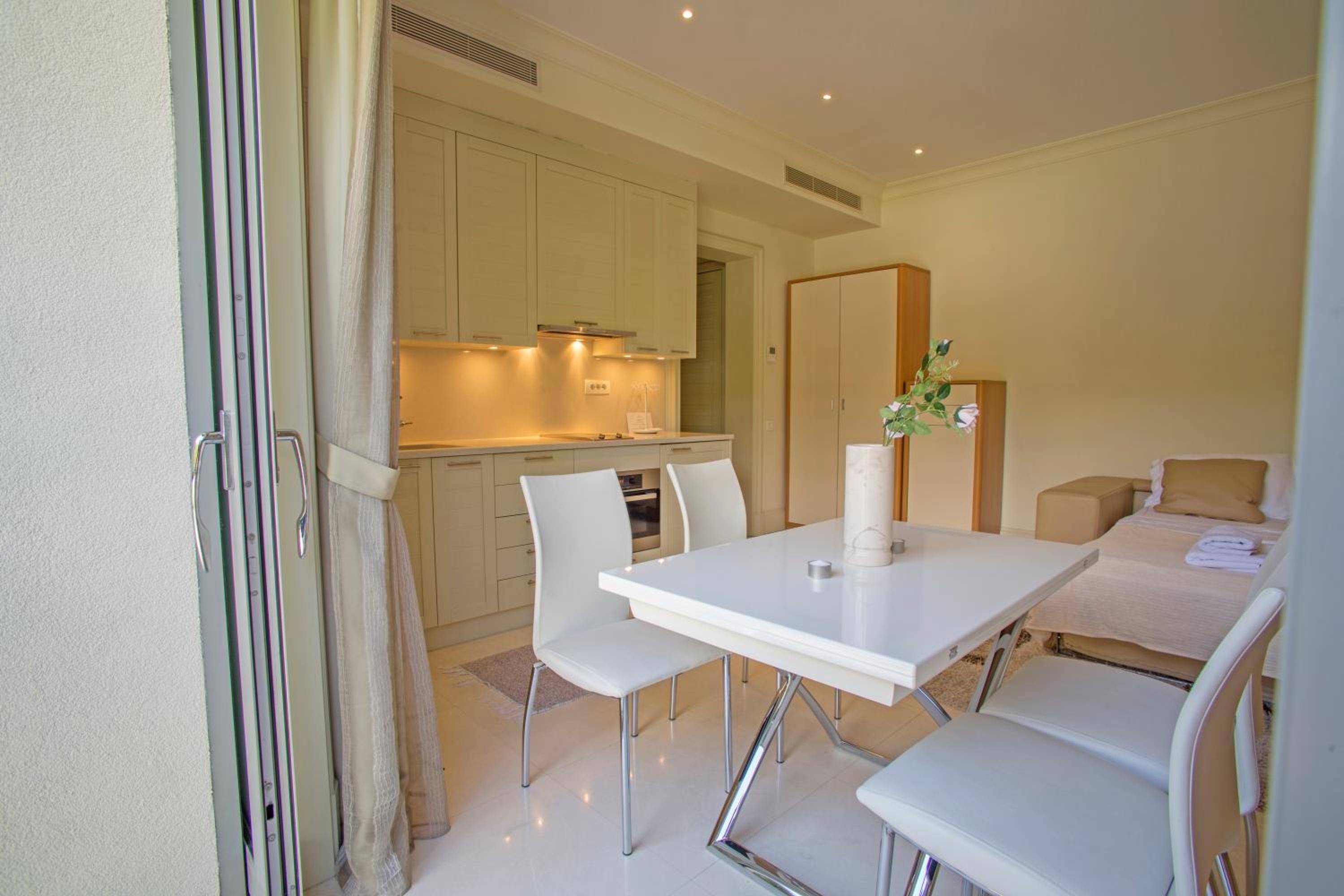 Porto Montenegro Zeta 102 - Cozy Studio view 5