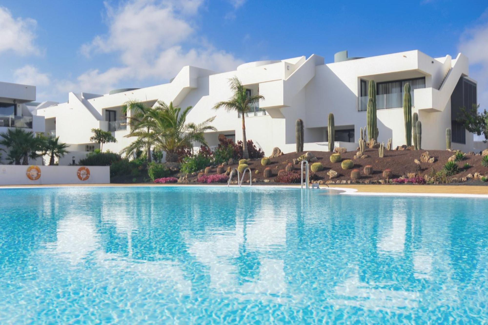 Hotel Beach Life - Image 1