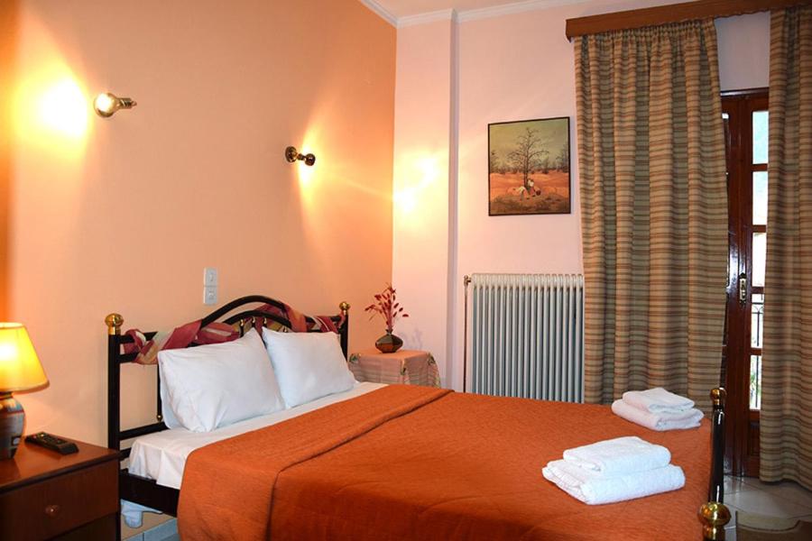 Sfaragoulias Inn view 2