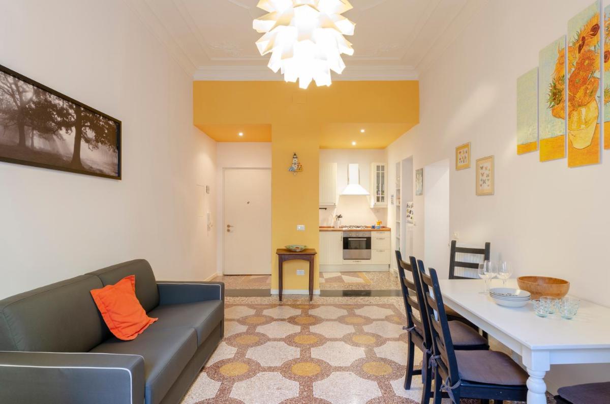 ALTIDO Colorful Apt for 6, 5 mins from Piazza Corvetto view 3