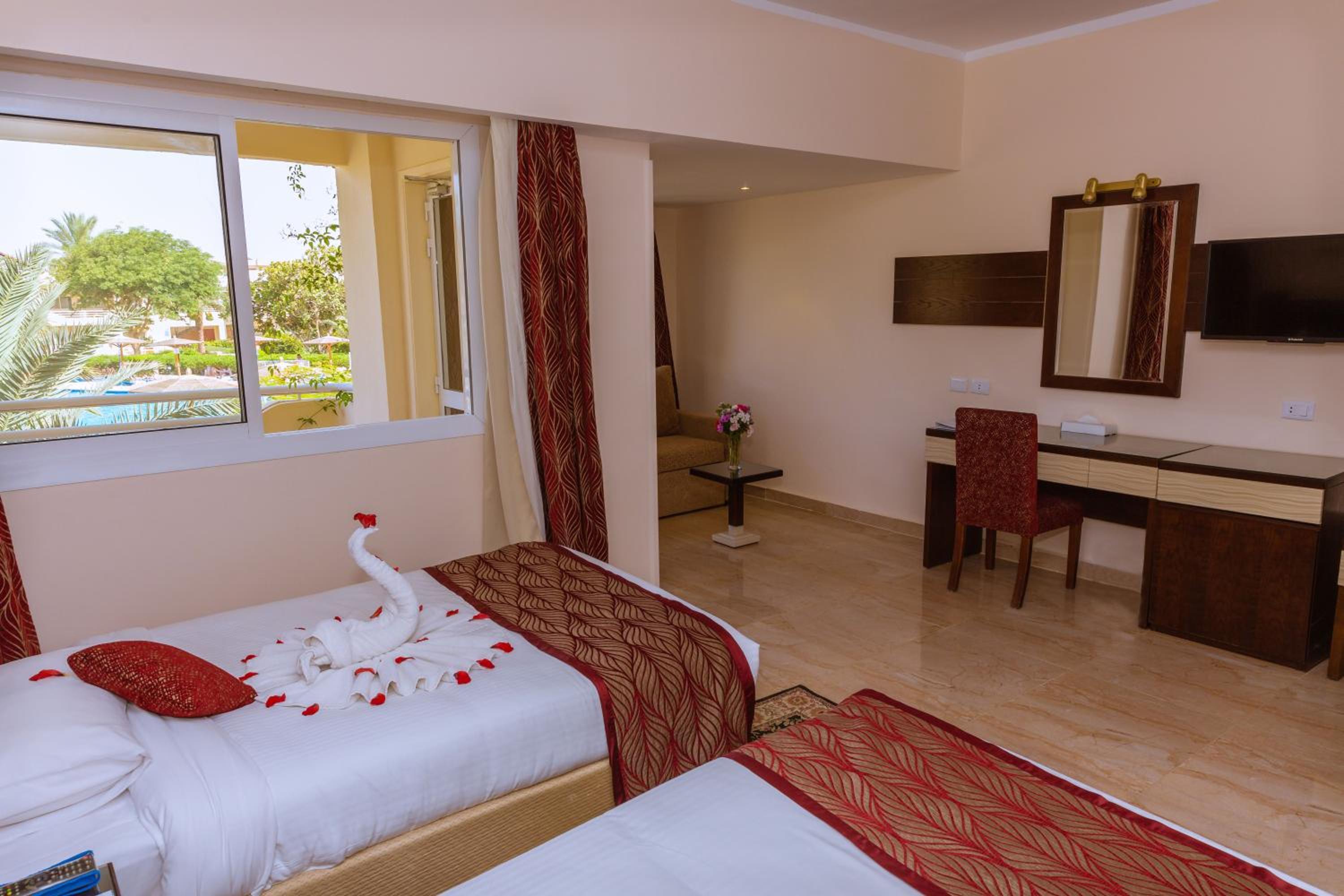 Golden Beach Resort