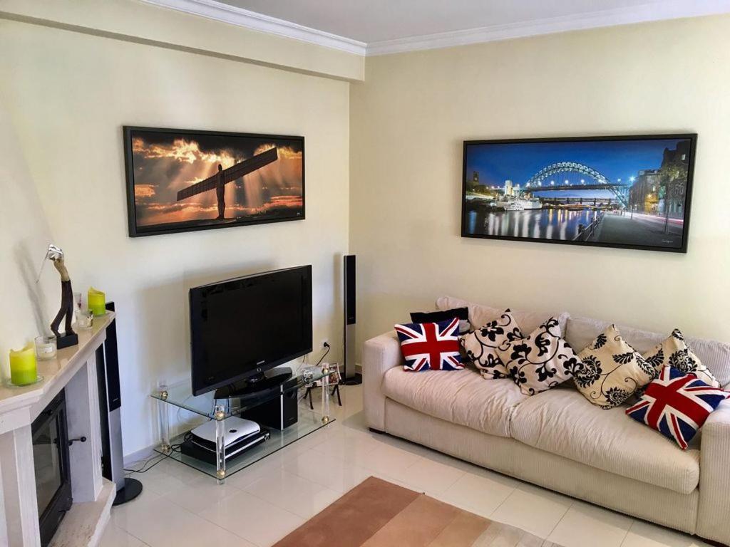 Casa Estombar - Private Swimming Pool - Air Conditioning In All Bedrooms - Wifi view 4