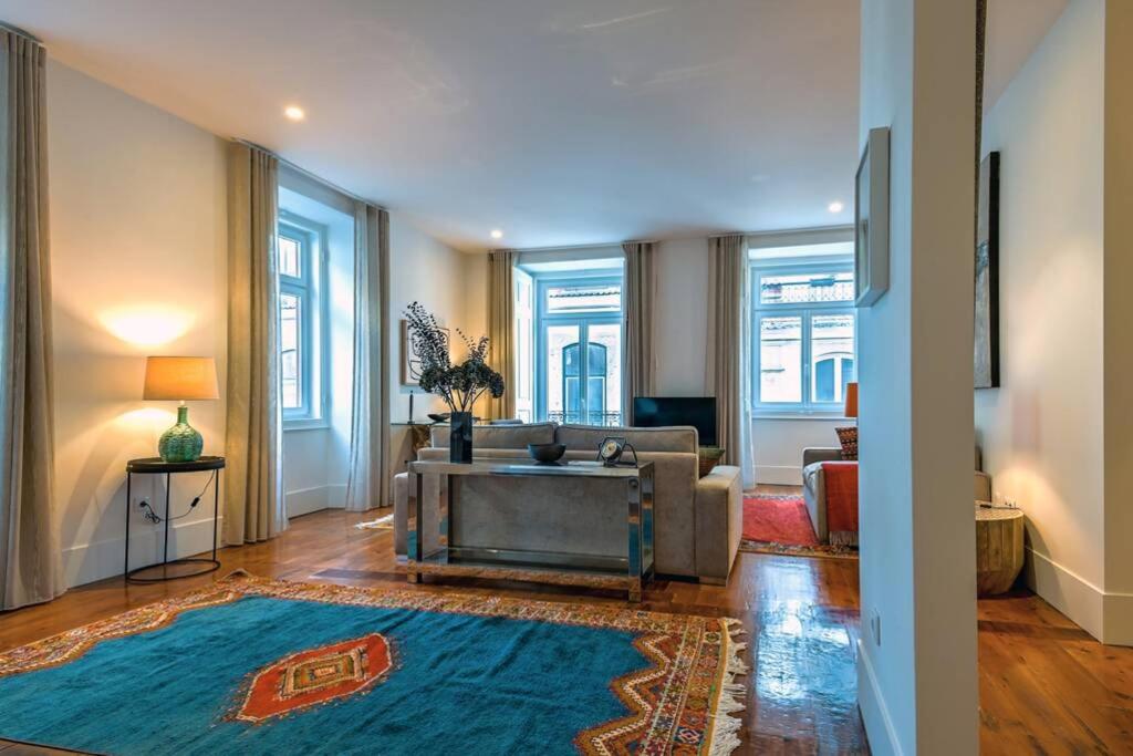 MyPlaceLisbon - Luxury Trindade II view 2