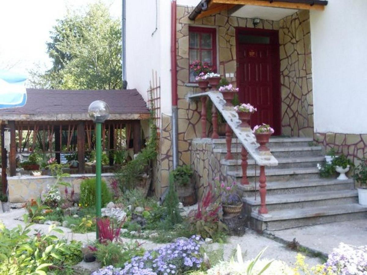 Veselata Guest House