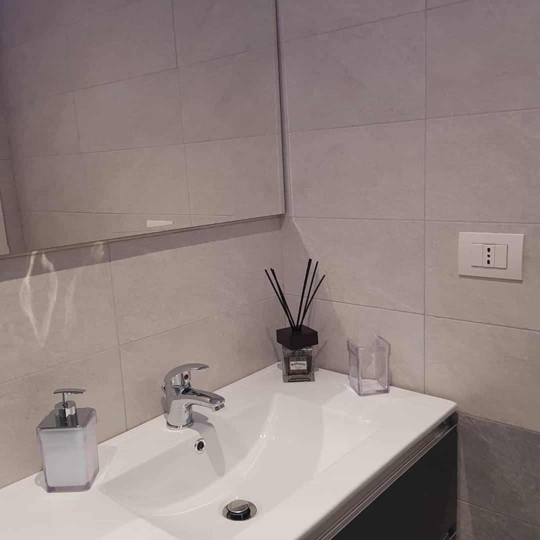 2B Fifteen Floor Suite Napoli