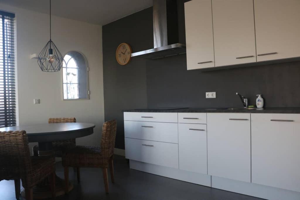 Mooi appartement in een prachtige fiets-wandelomgeving view 4