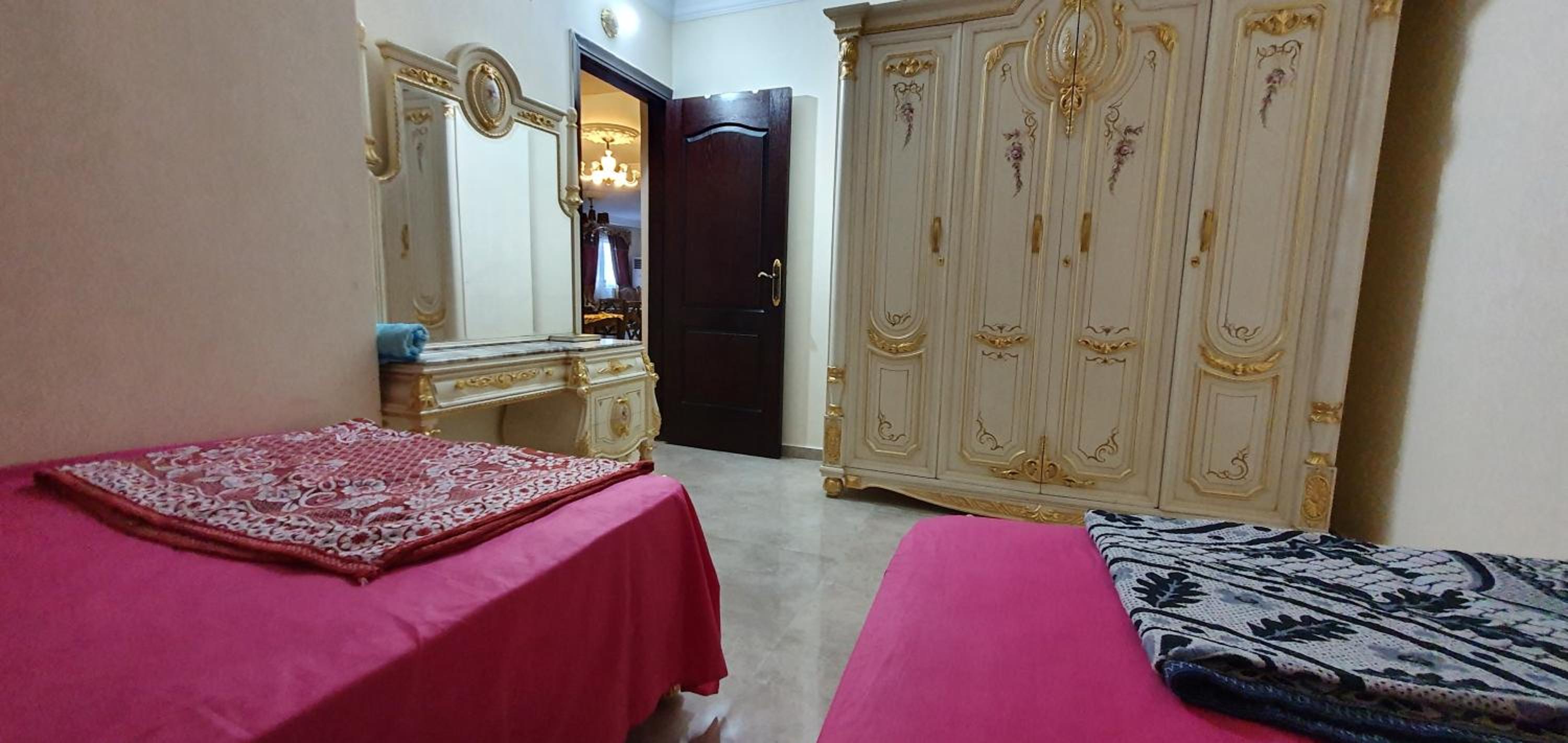 Charming sunset,Panoramic Nile view & pyramid view