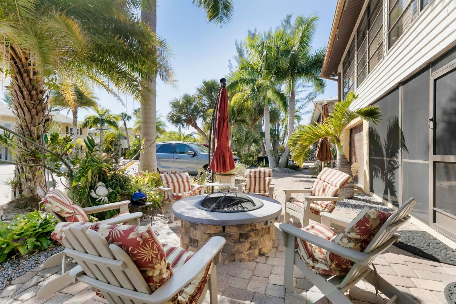 #1 Island Hideaway PICK ME!!!