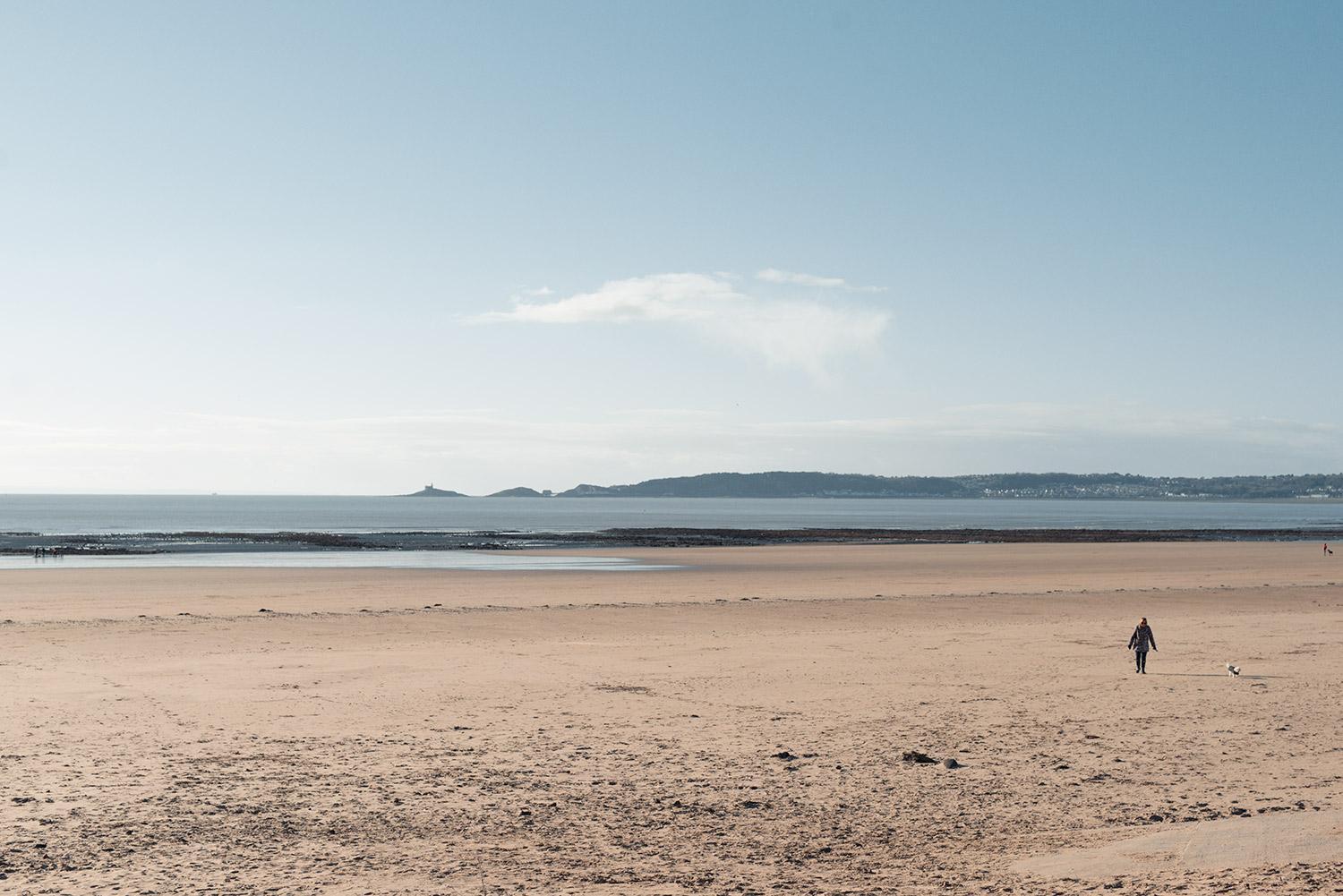 Beach on the doorstep Meridian Tower Marina Swansea view 3