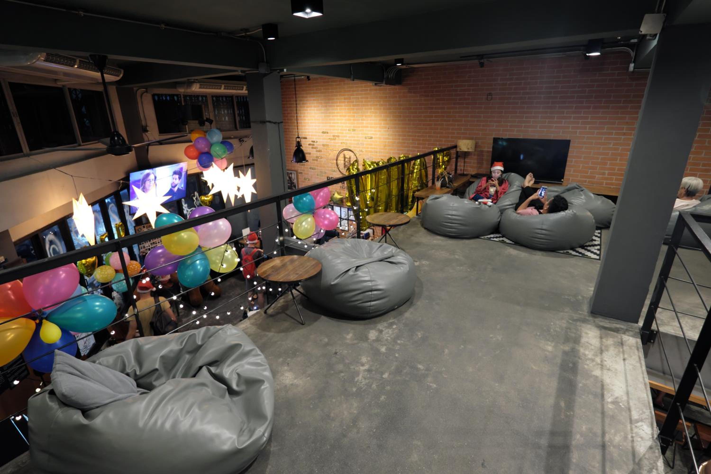 lounge