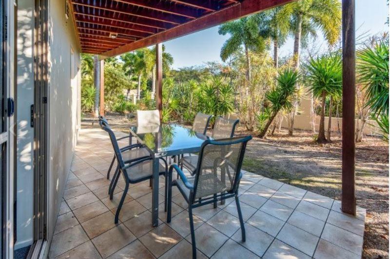Cooinda Gardens 6 on Hamilton Island by HamoRent