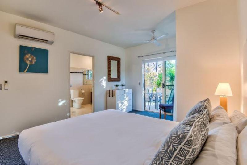 Cooinda Gardens 6 on Hamilton Island by HamoRent