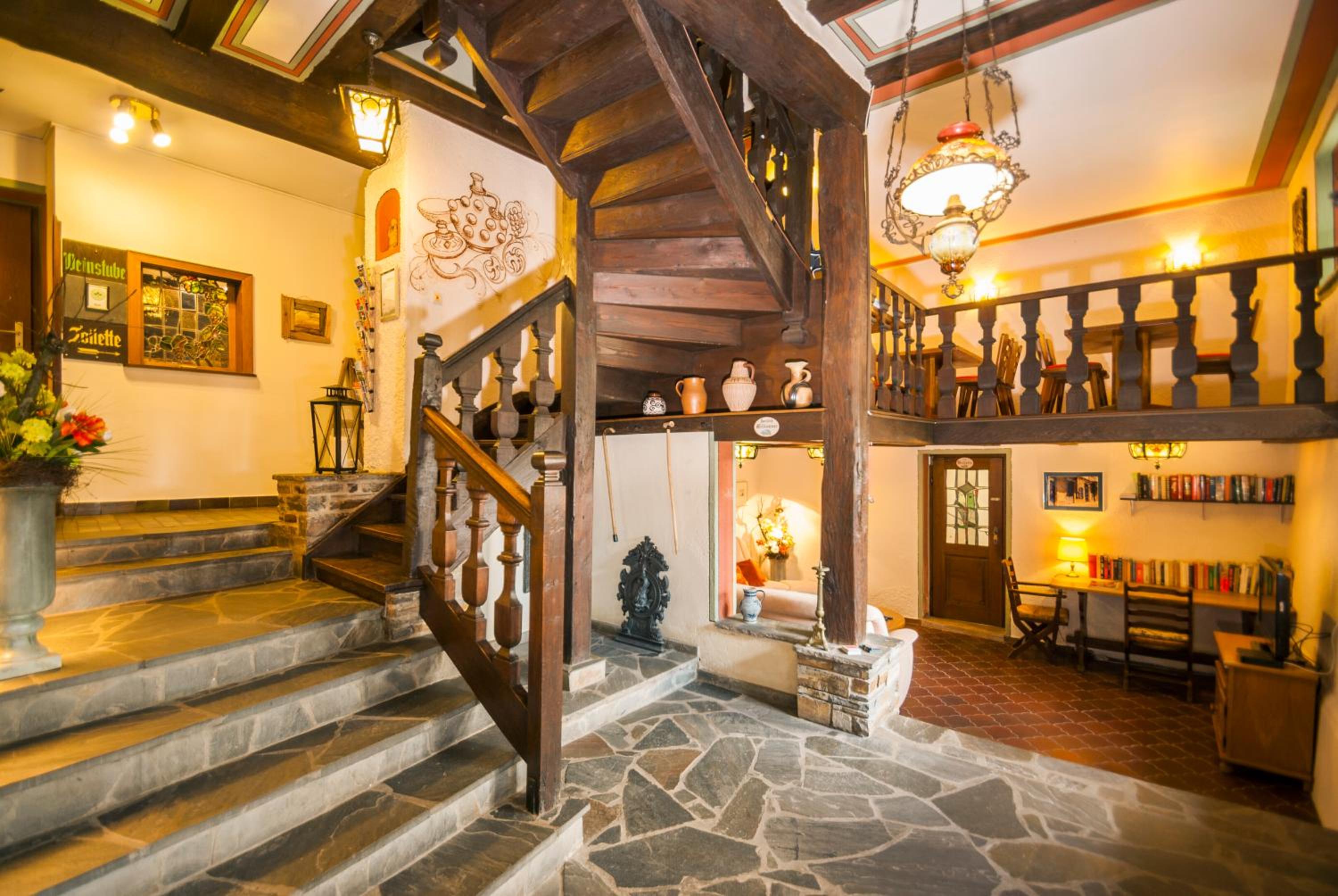 Alte Weinstube Burg Eltz view 4