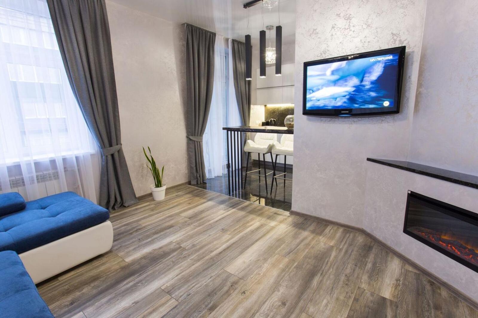 New luxury Apartment in the Center on Konstitution Square view 5