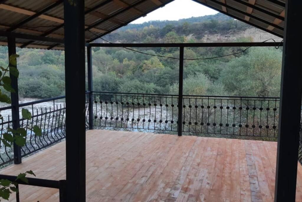 Mansion on the river Qusar