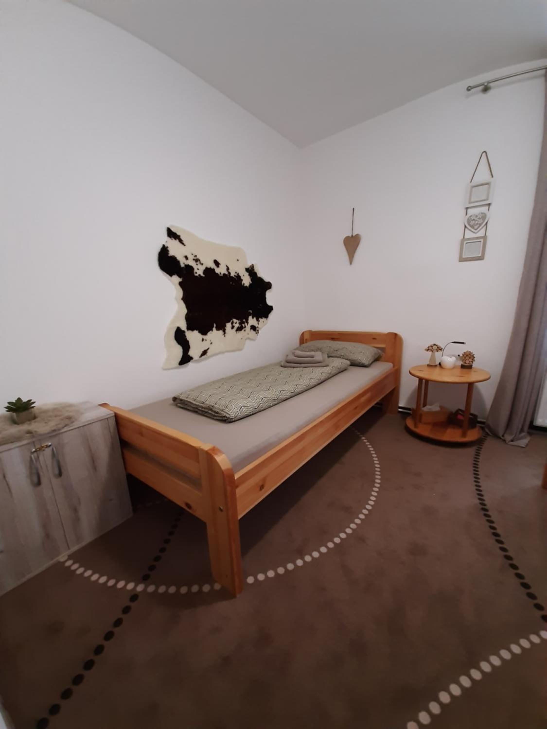 New Hostel Berlin Mitte FREE SNACK hot tea and coffee