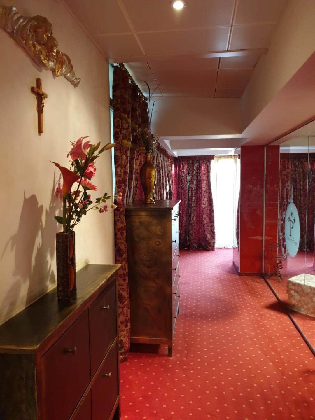 LEGENDS Chambers by Grand Pier Boutique