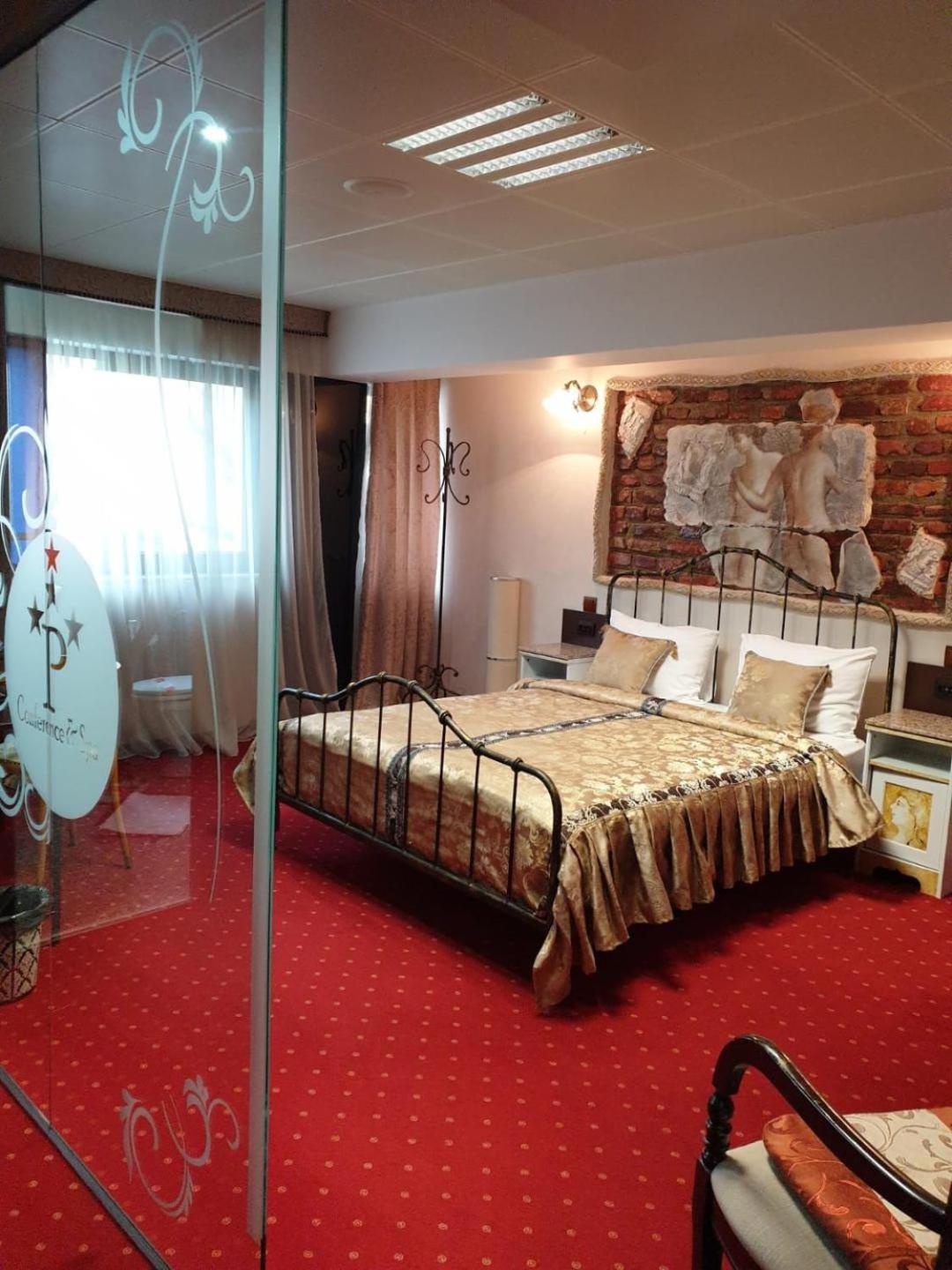 LEGENDS Chambers by Grand Pier Boutique