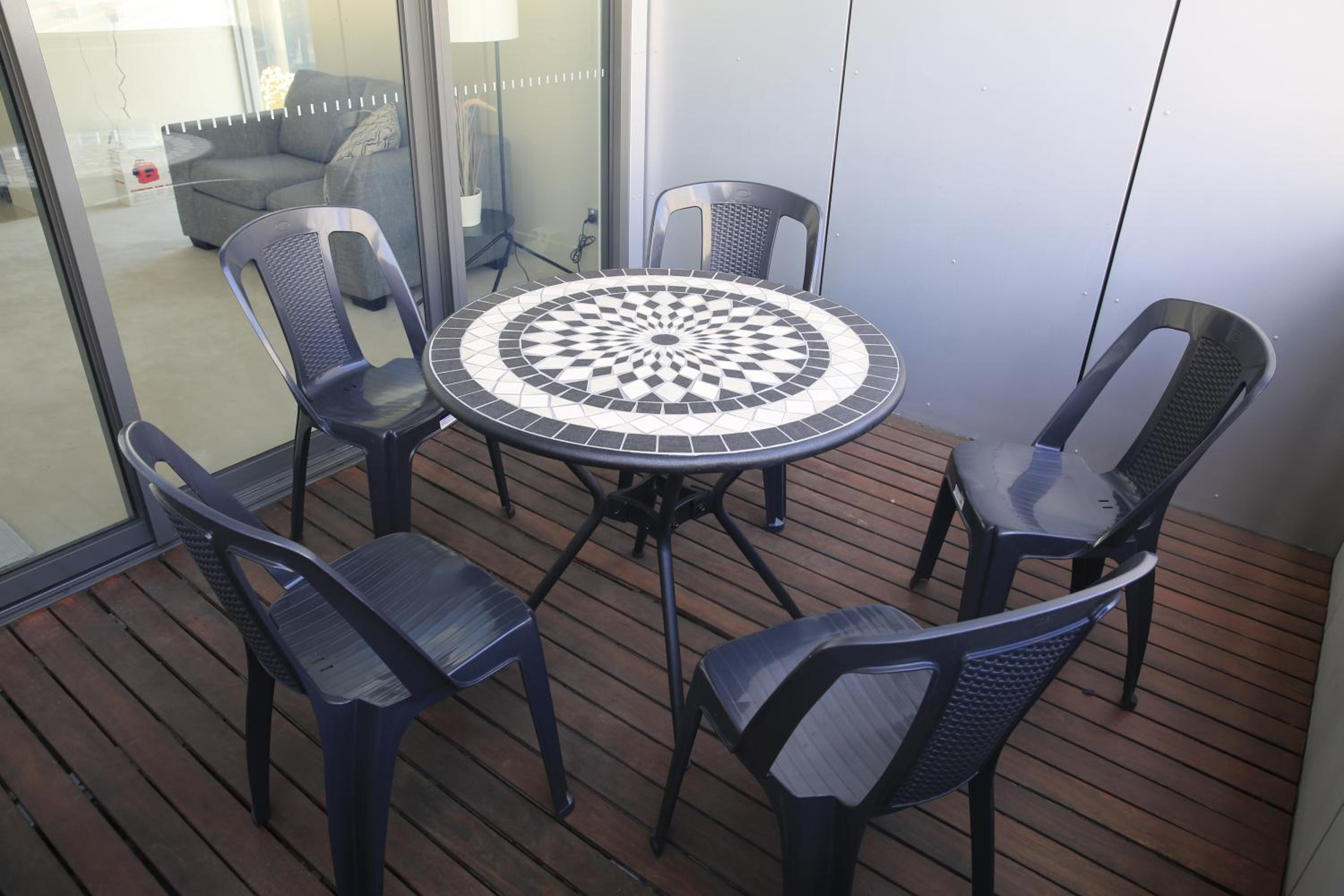 Docklands Luxury Penthouse Right Above The District Docklands view 3