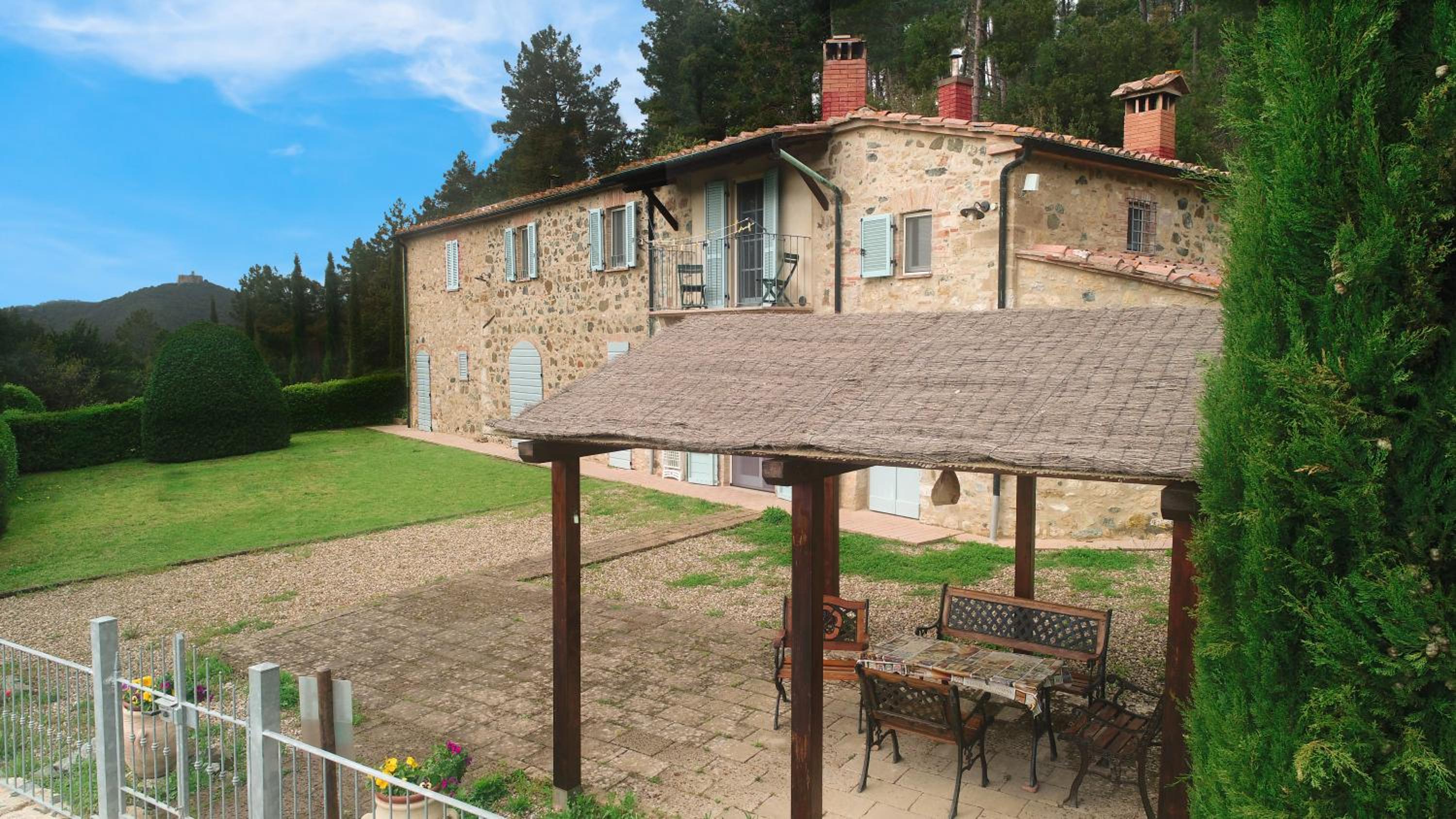 Villa le Capanne view 3
